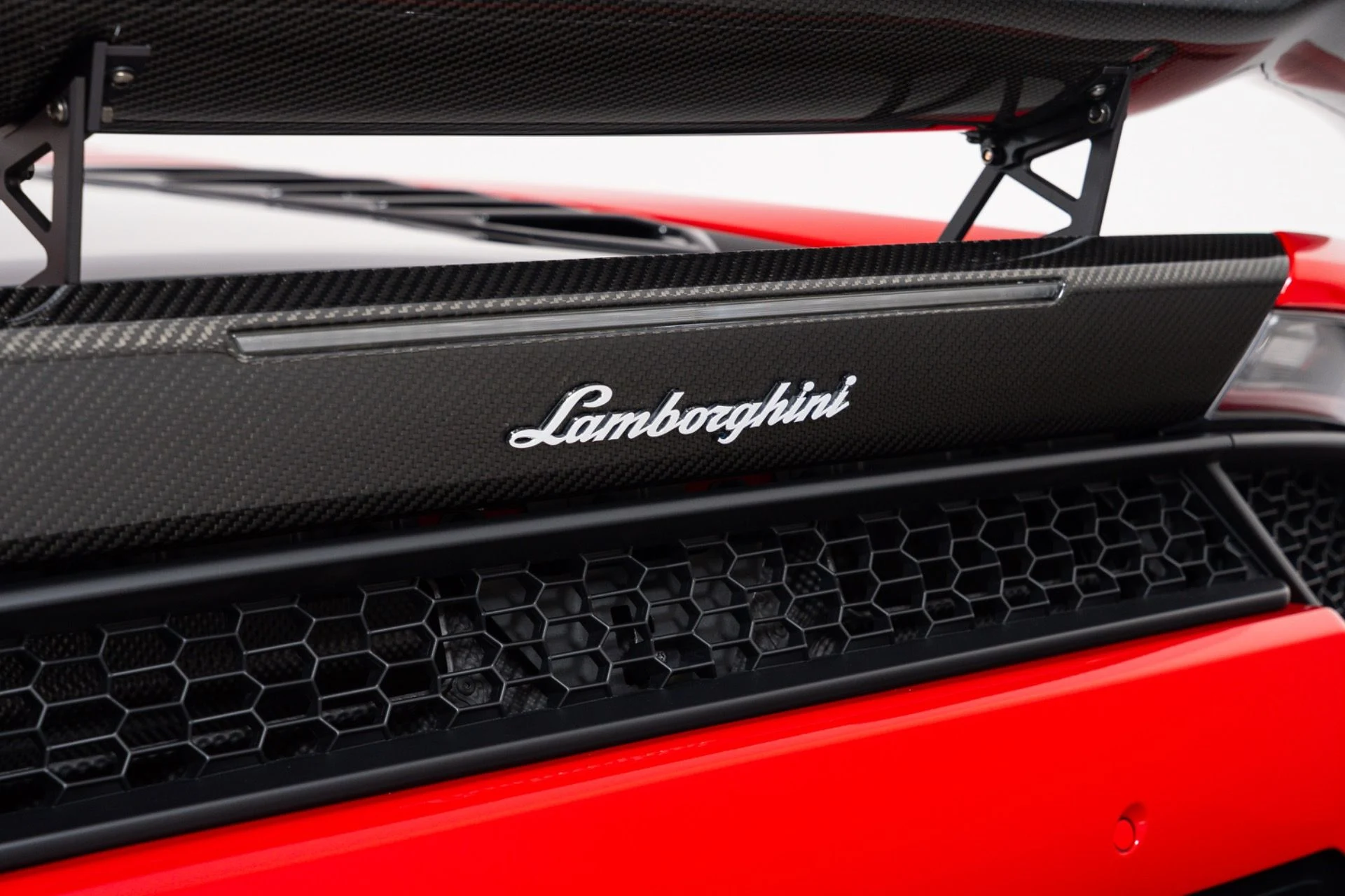 mph064_1090580885_Used_2017_Lamborghini_Huracan_LP_580_2_1787346296_4d232ae0f0