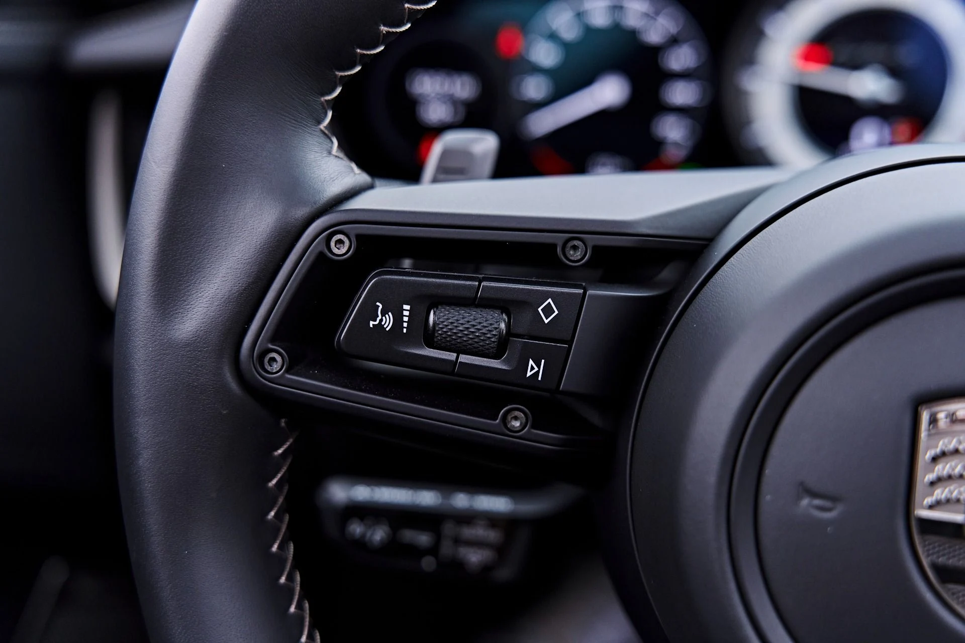 mph064_1094324948_Used_2025_Porsche_911_Turbo_S_1784161279_c94599b86e