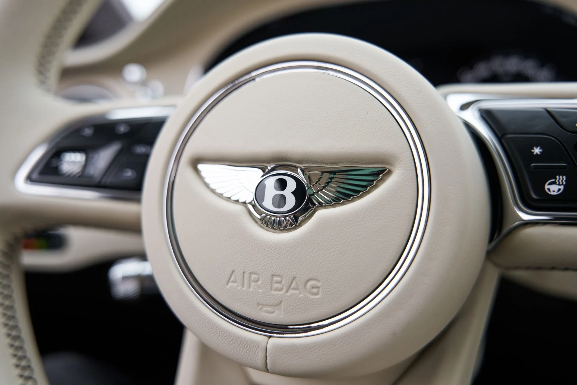 mph064_1097906001_Used_2026_Bentley_Continental_GT_V8_1792608724_fd67db8262