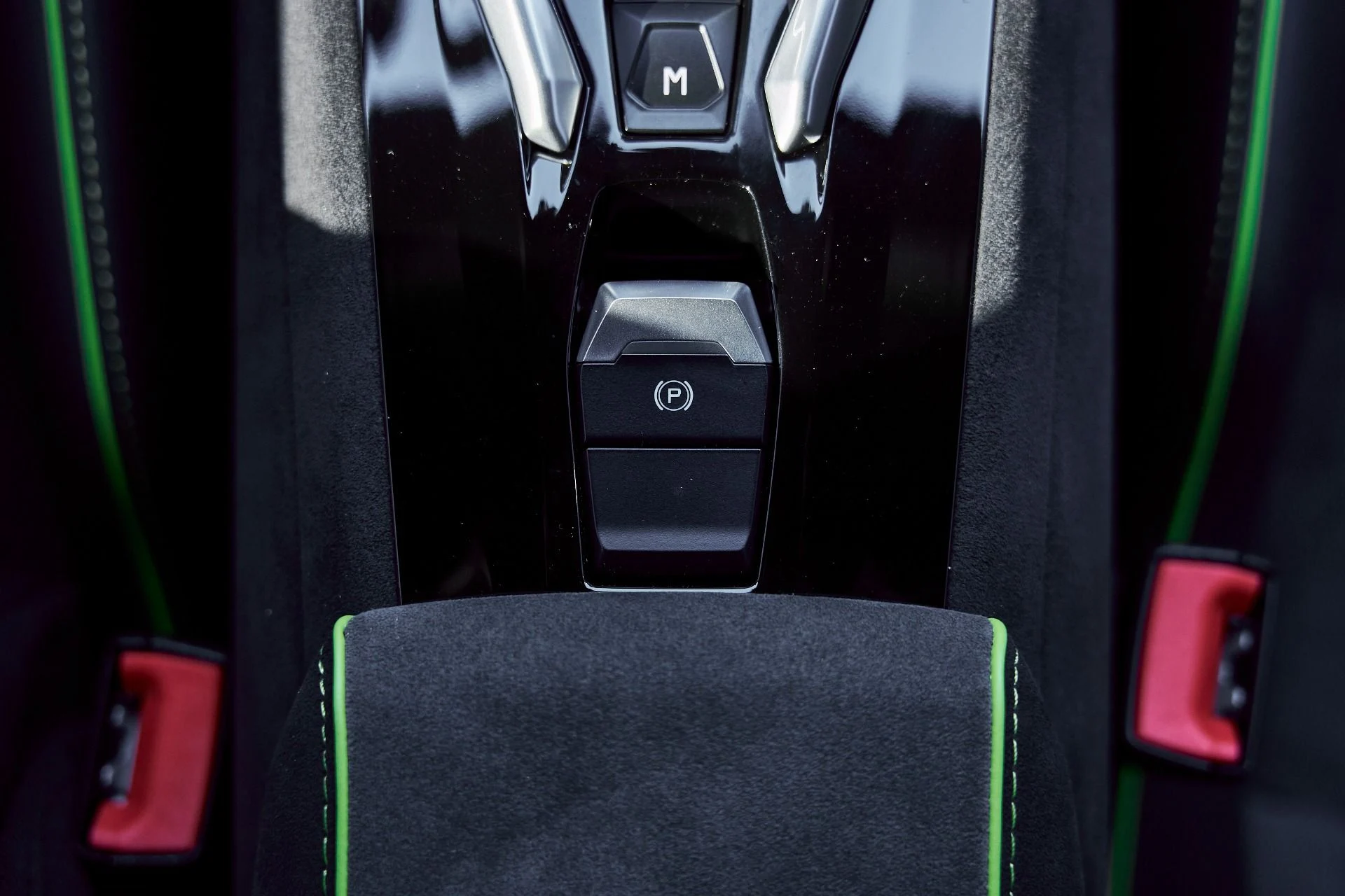 mph064_112421232_Used_2024_Lamborghini_Huracan_Sterrato_Base_1767062498_a3a8c4b190