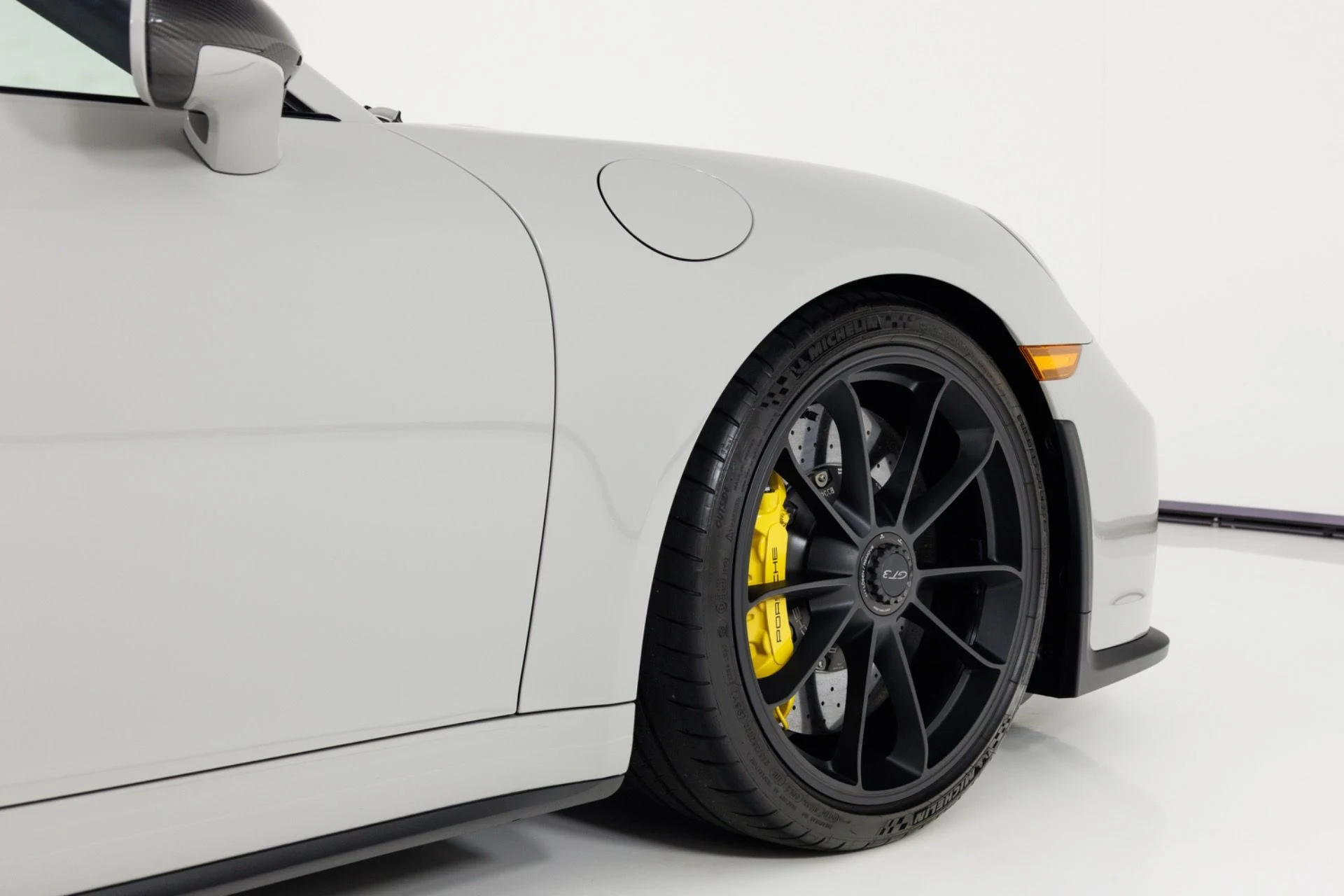 mph064_114365309_Used_2018_Porsche_911_GT_3_1782944836_104a1ec562
