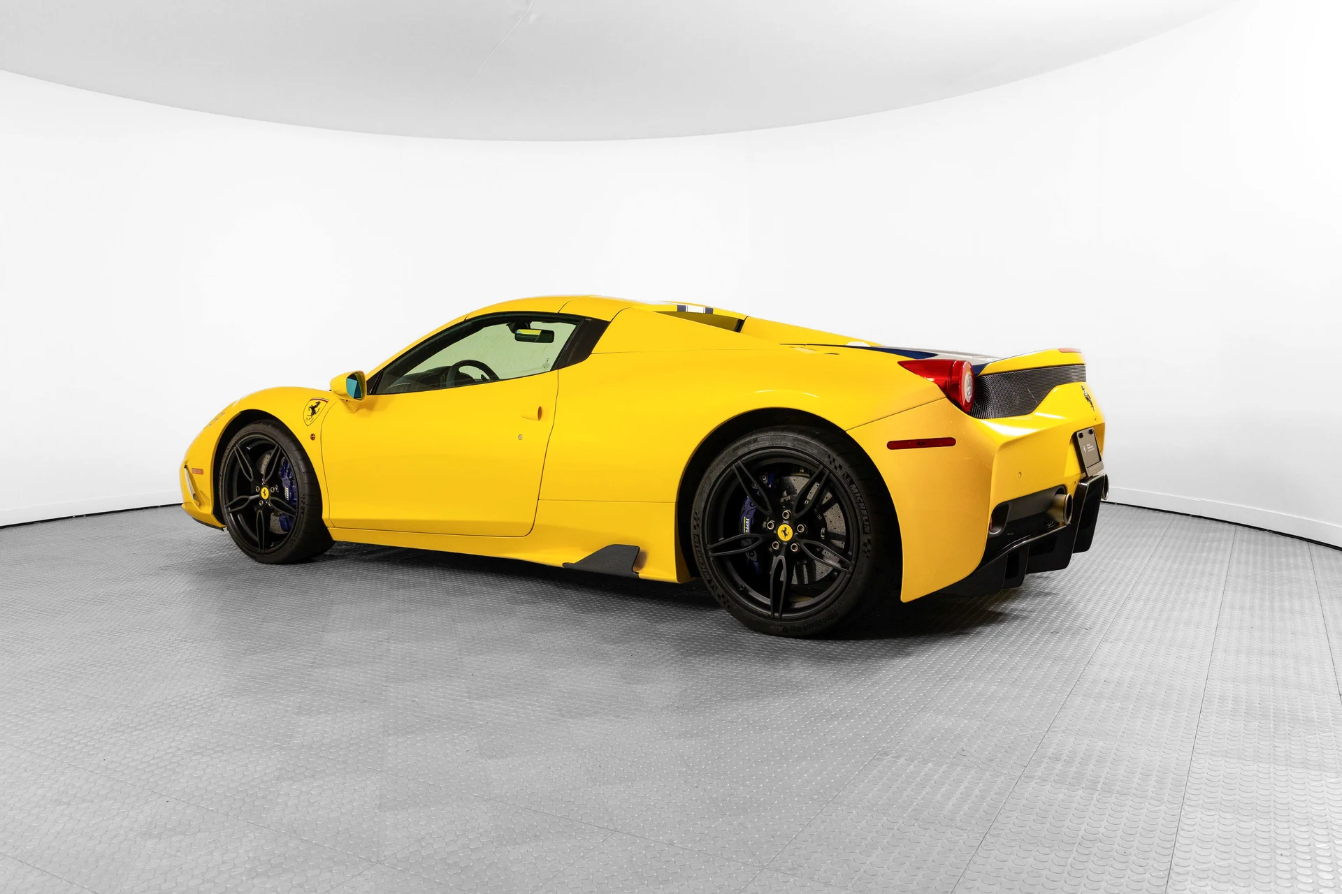 mph064_1144229972_d52bb456adc9f640cea905605ebcad48_e445757051