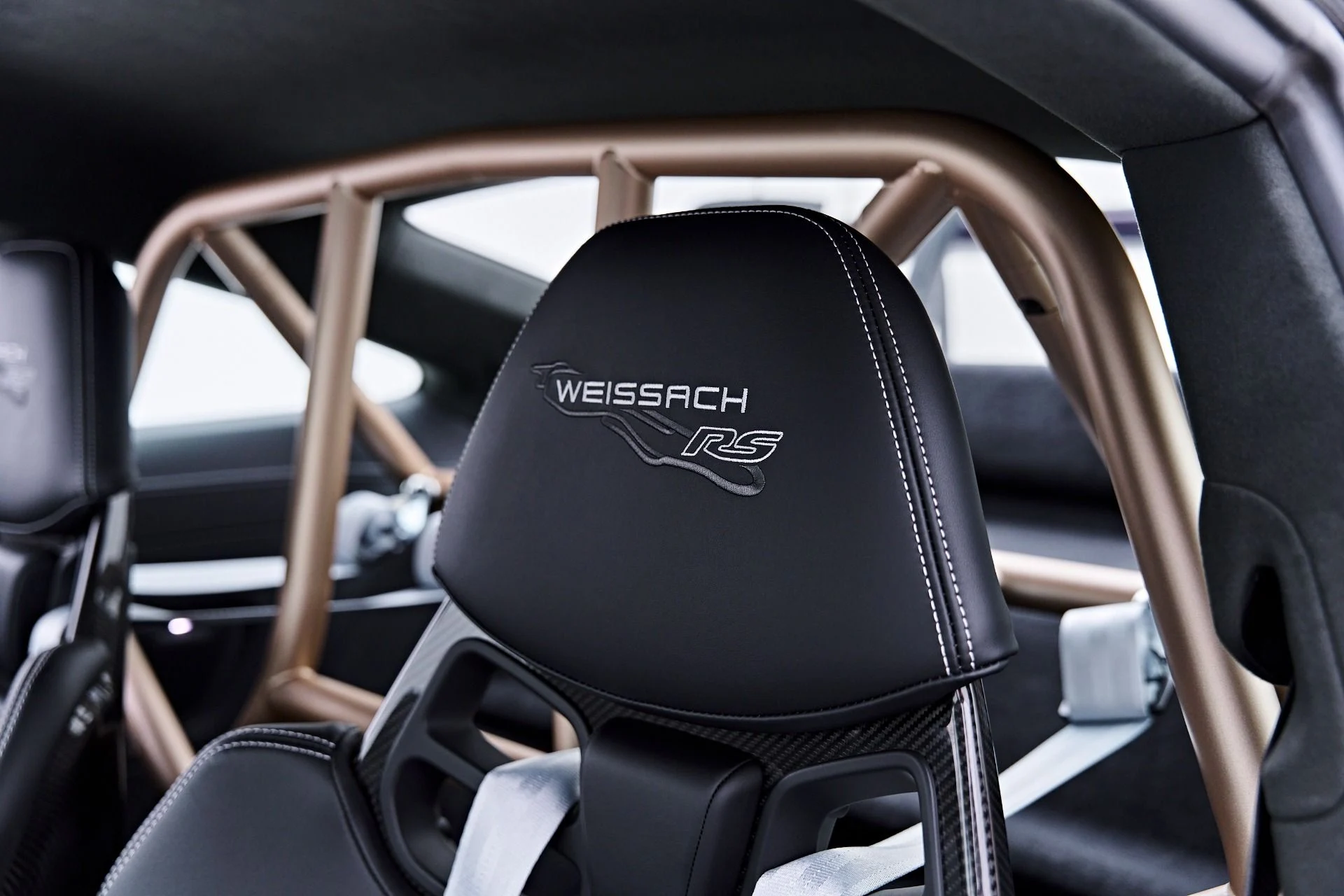 mph064_1185356341_Used_2025_Porsche_911_GT_3_RS_1784854124_f37a4a5579