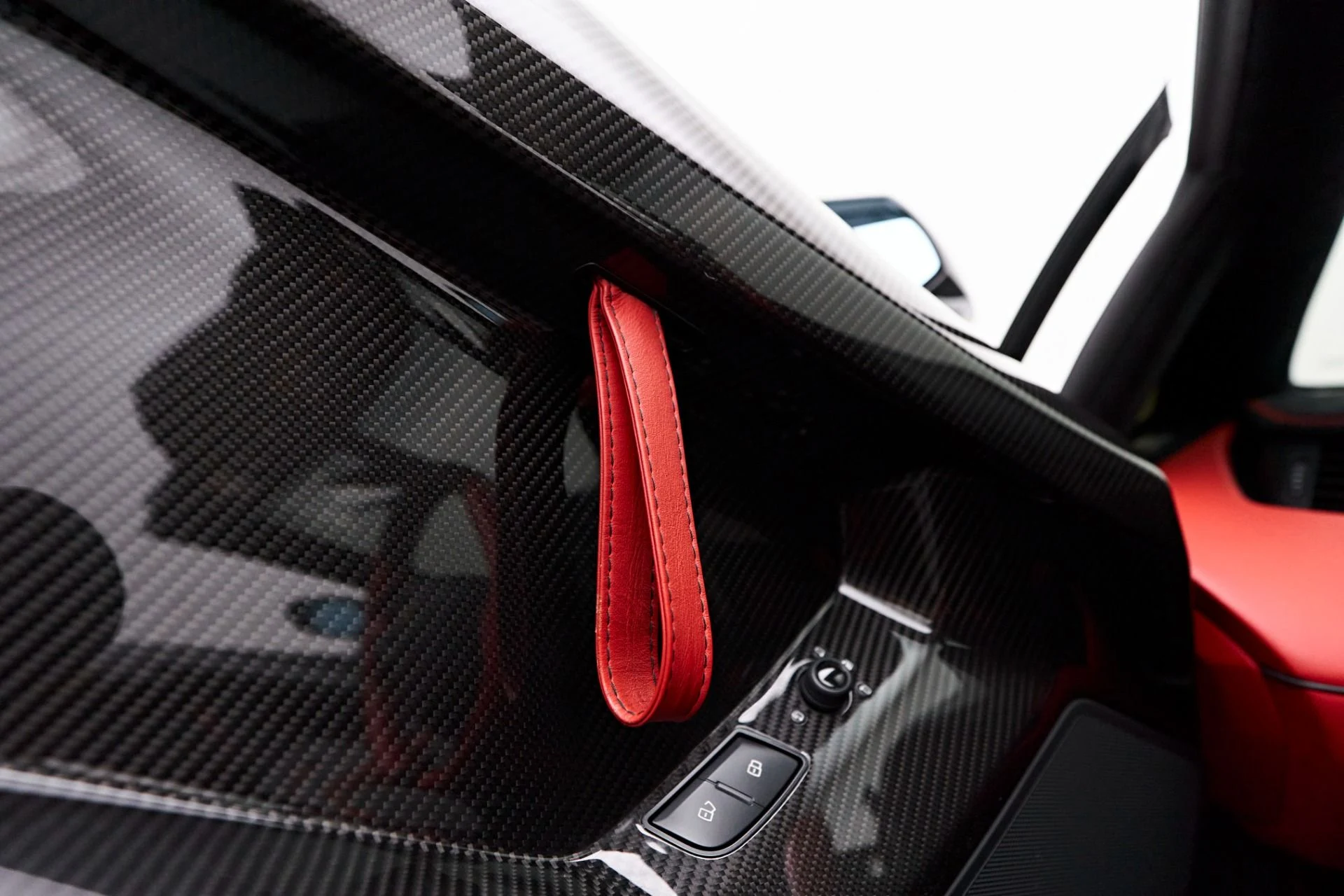 mph064_1228553198_Used_2021_Lamborghini_Aventador_SVJ_Base_1722739728_dea1b5fa73