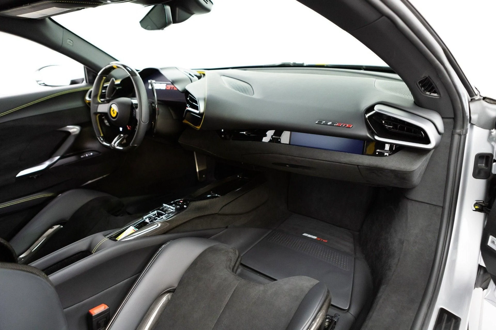 mph064_1246461134_Used_2024_Ferrari_296_GTB_1777367713_8dd912cf1d