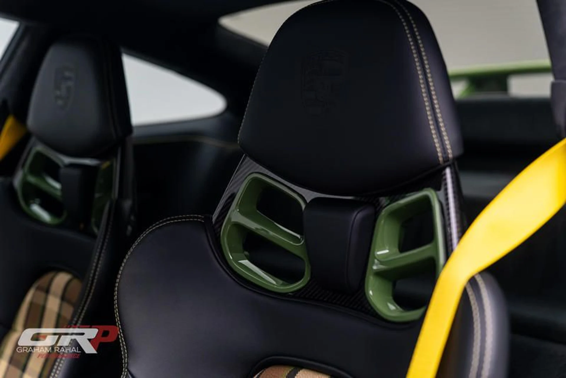 mph064_1250747123_304_CF_6_F1_E1_DA_4_C9_F_913_F_EBED_934_A04_B4_63542d540d