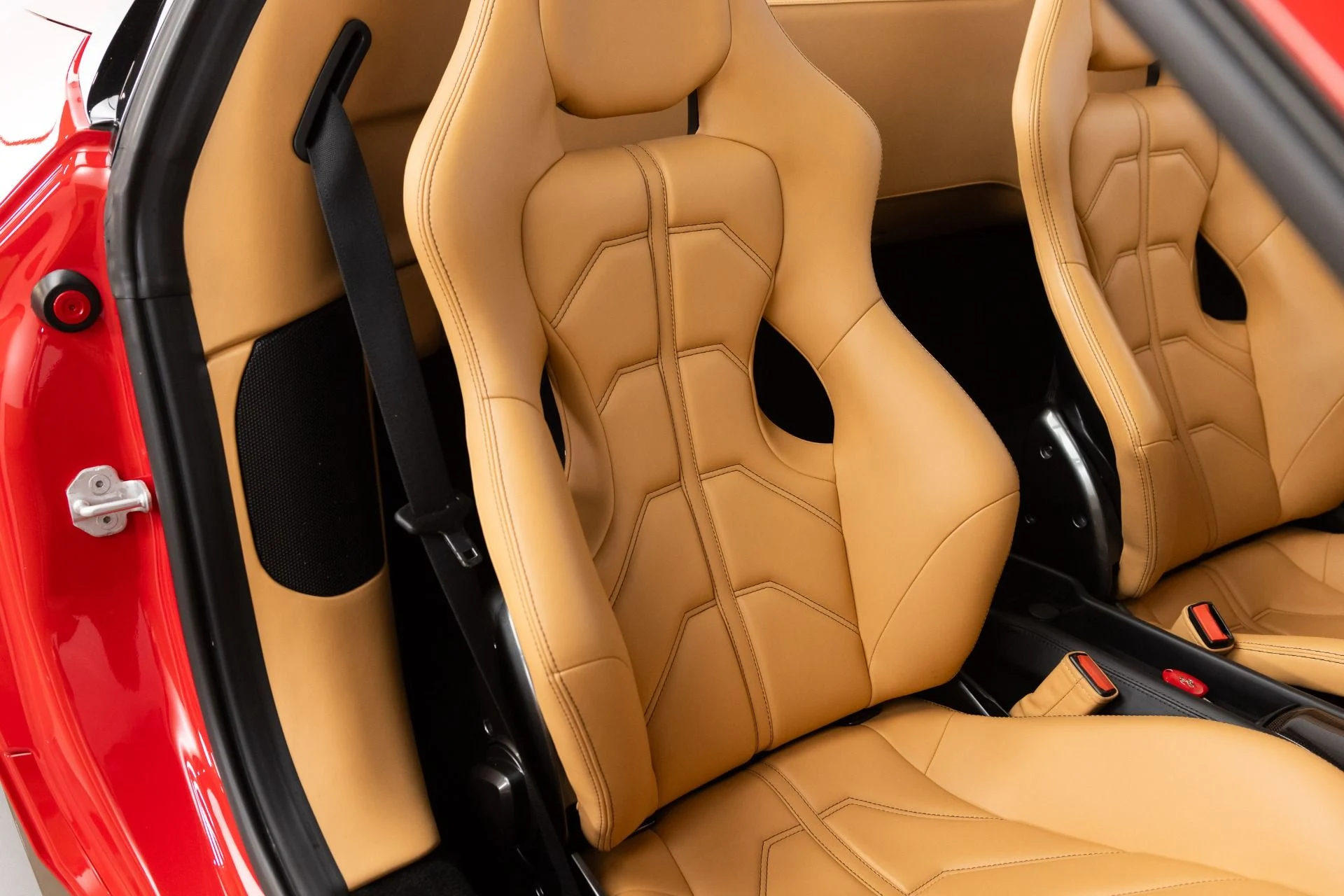 mph064_1257506917_Used_2014_Ferrari_458_Spider_1781623433_f3f8c63282