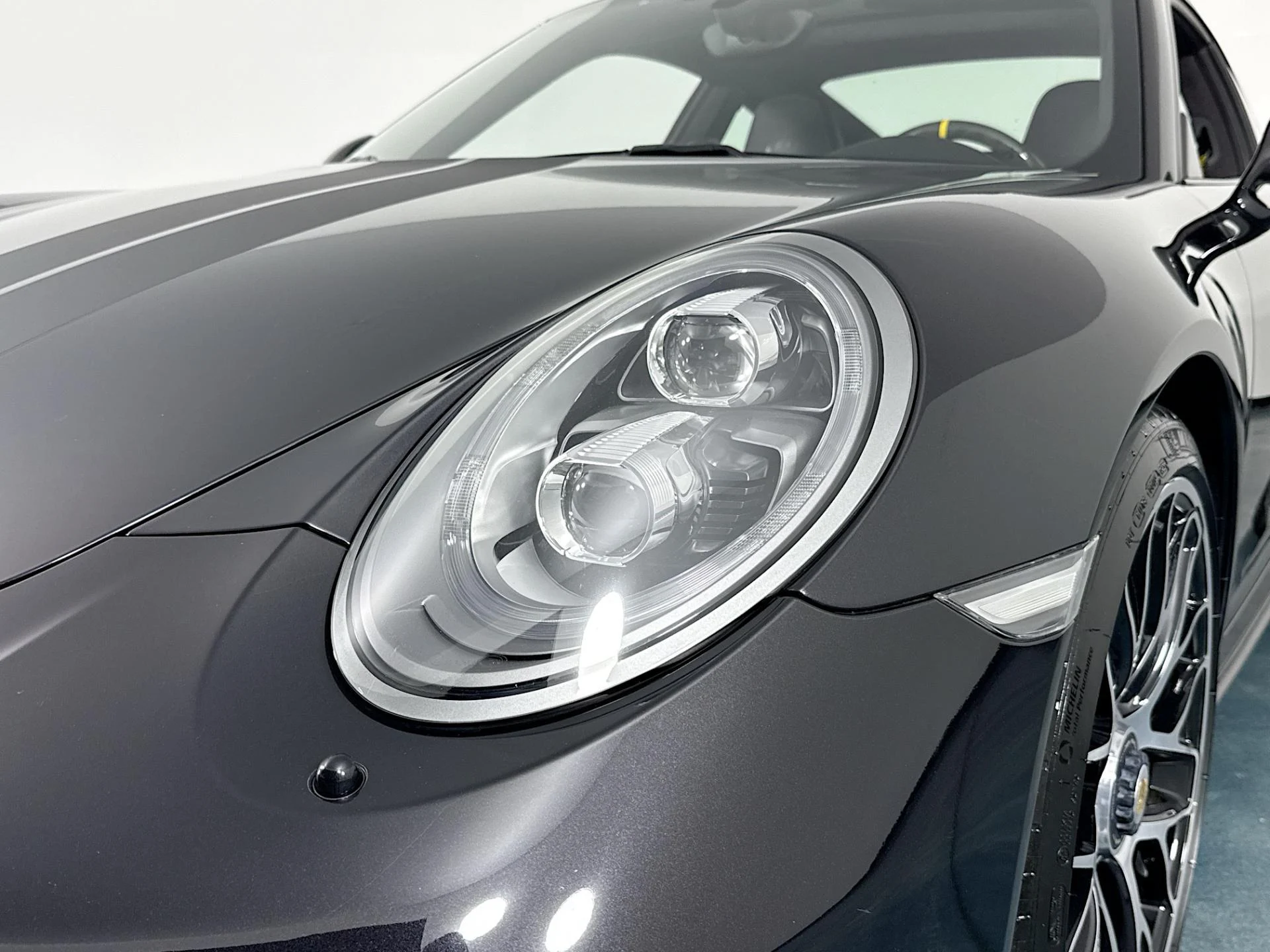 mph064_130256741_Used_2014_Porsche_911_Turbo_S_1785187788_245eb49aaa