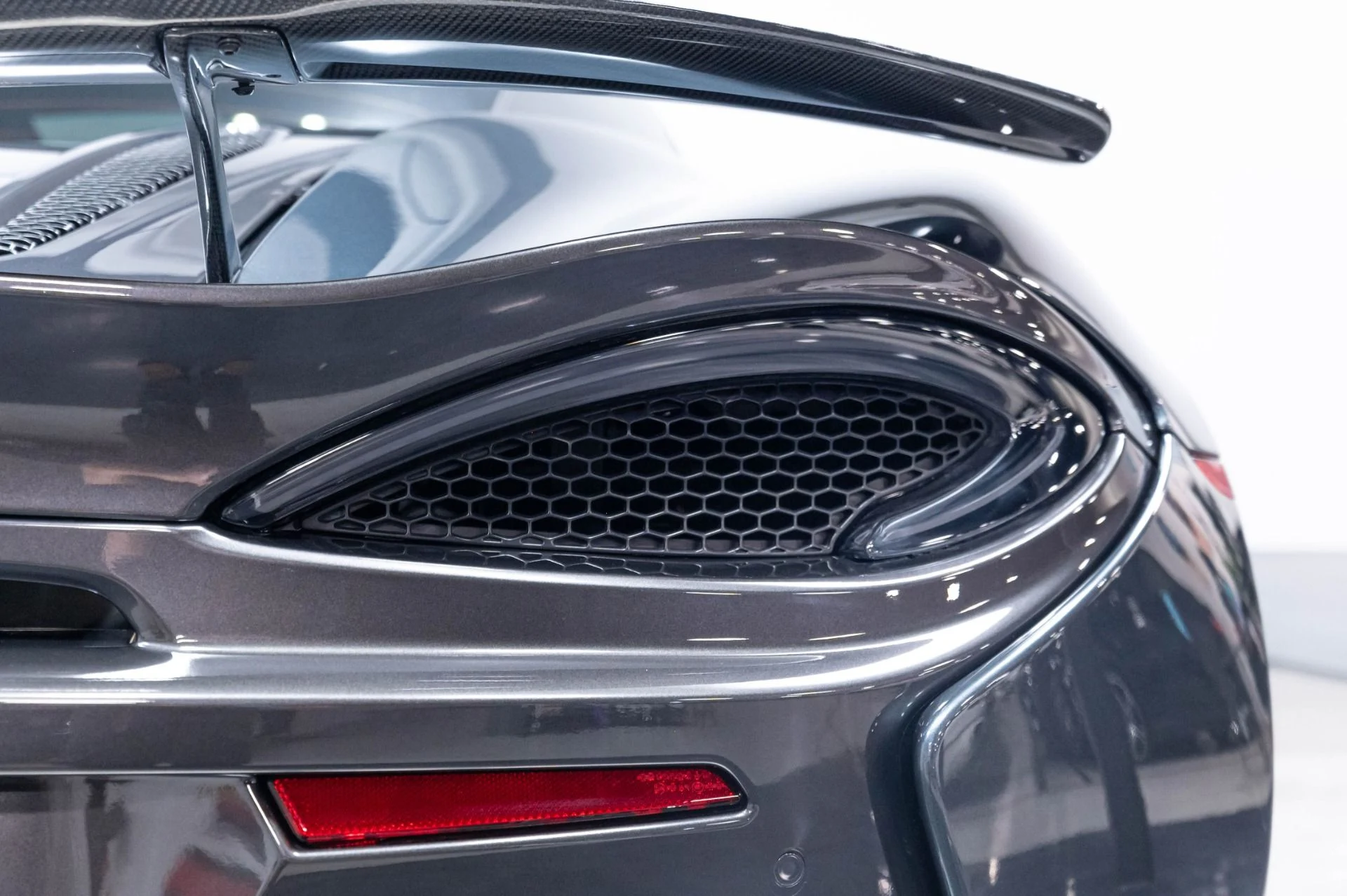 mph064_1386777478_Used_2019_Mc_Laren_570_S_1783628285_bc40125ef2