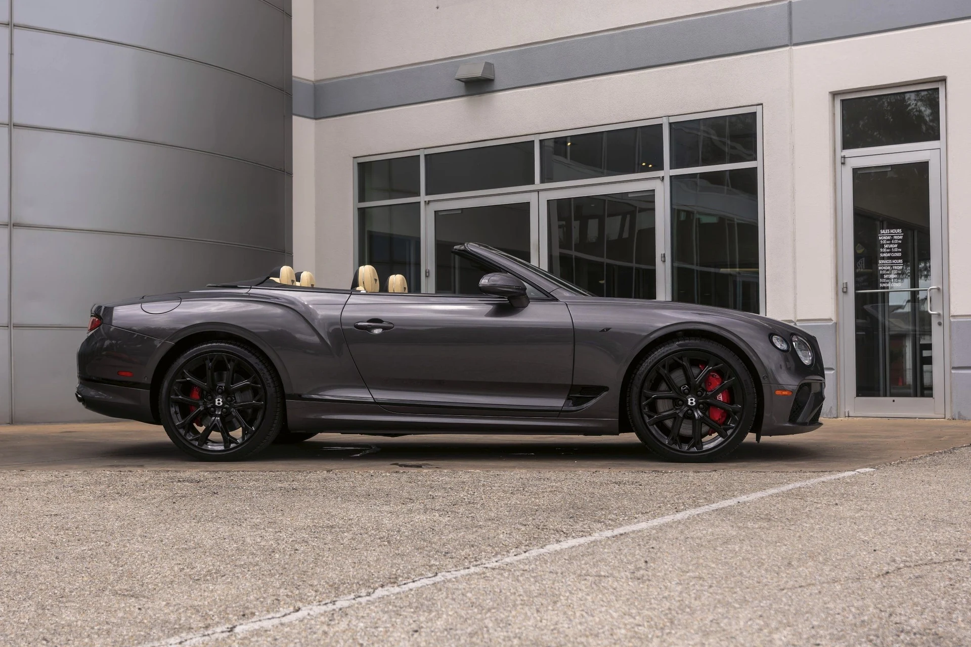 mph064_1449961405_Hi_Tech_Luxury_Imports_LLC_SCBDG_4_ZGXRC_016161_image_64_6b419c265e