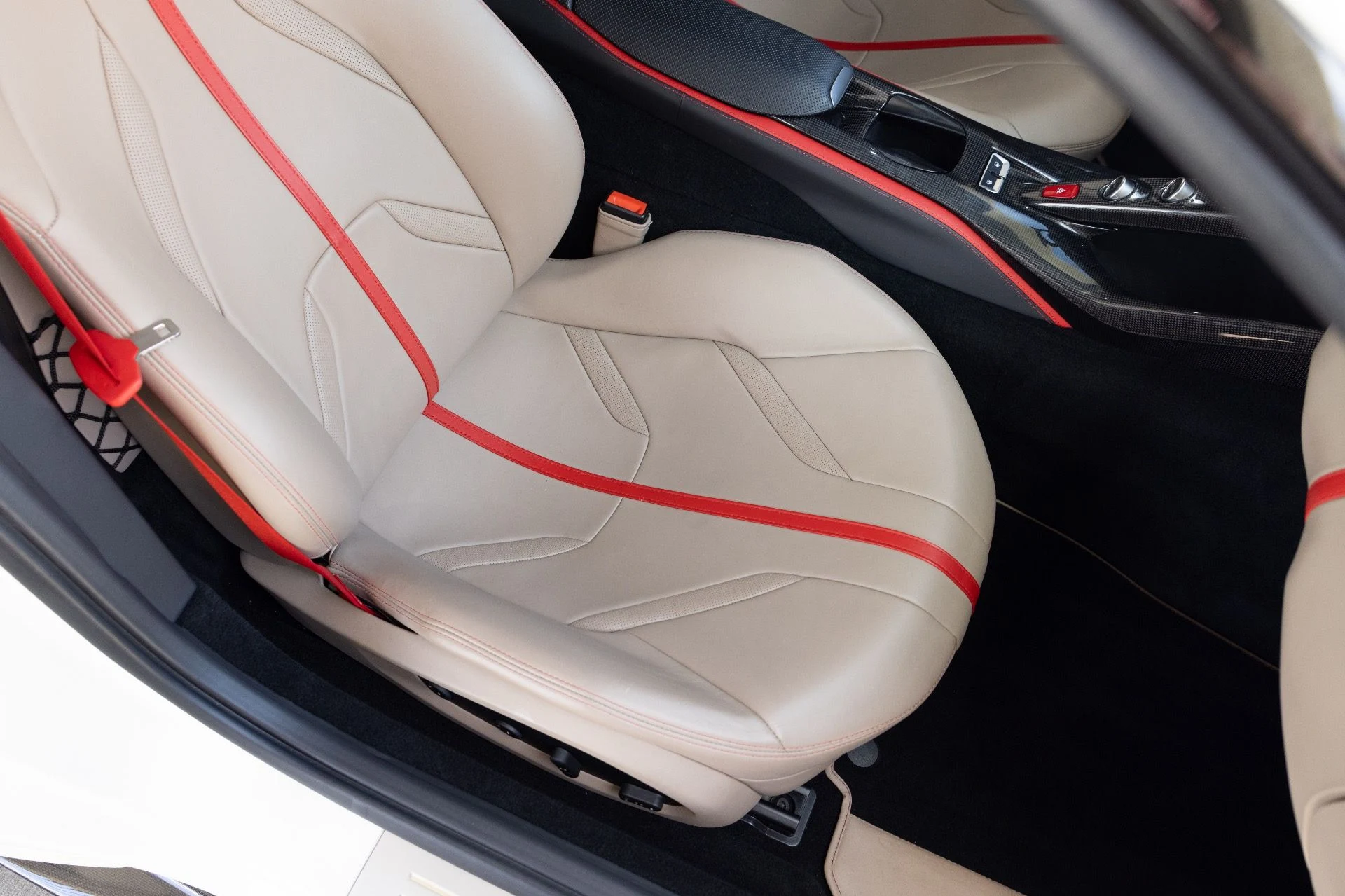 mph064_1468188843_Used_2020_Ferrari_812_Superfast_1779237013_f59e97f9cb