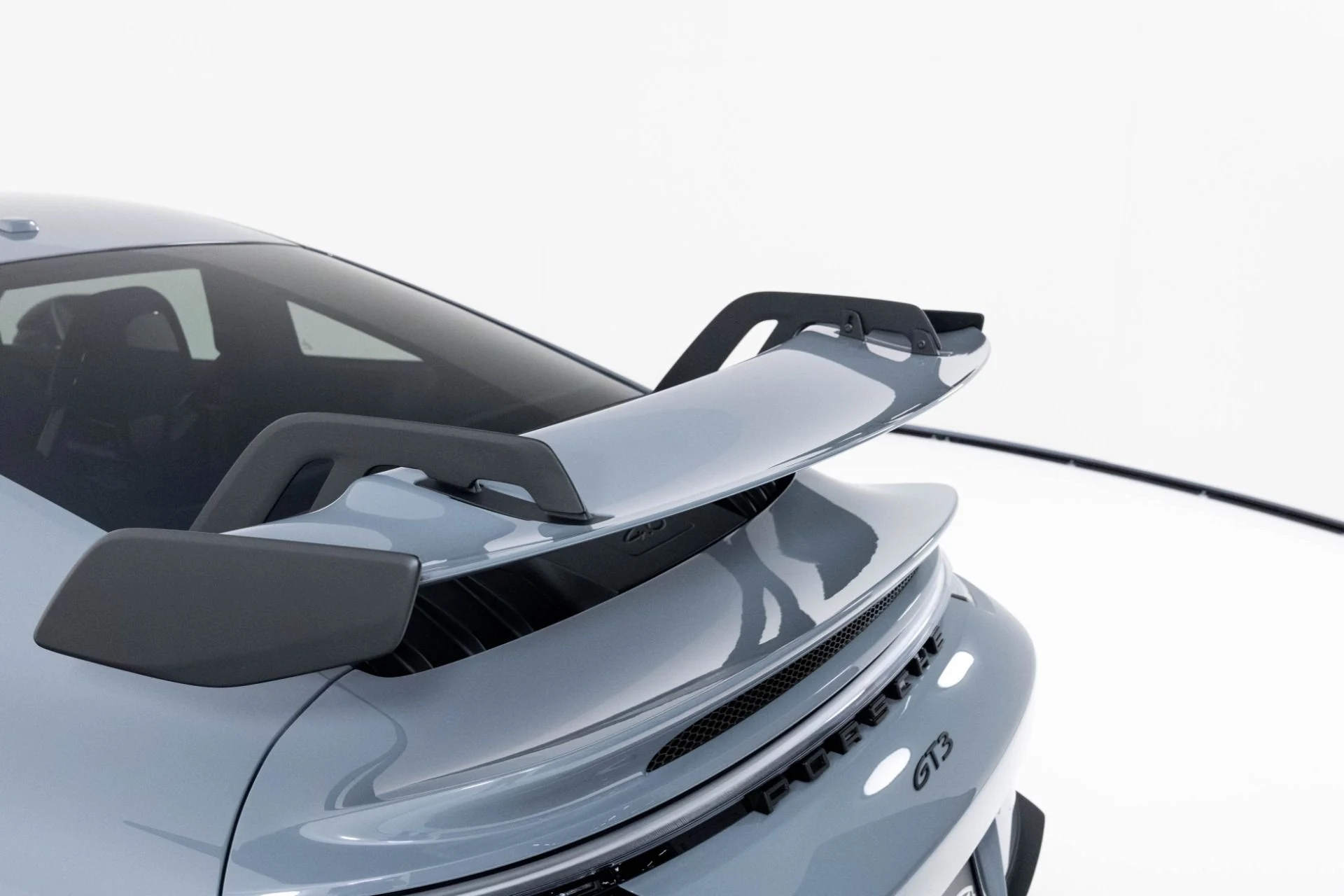mph064_147565269_Used_2024_Porsche_911_GT_3_1760998093_7fa89f6601