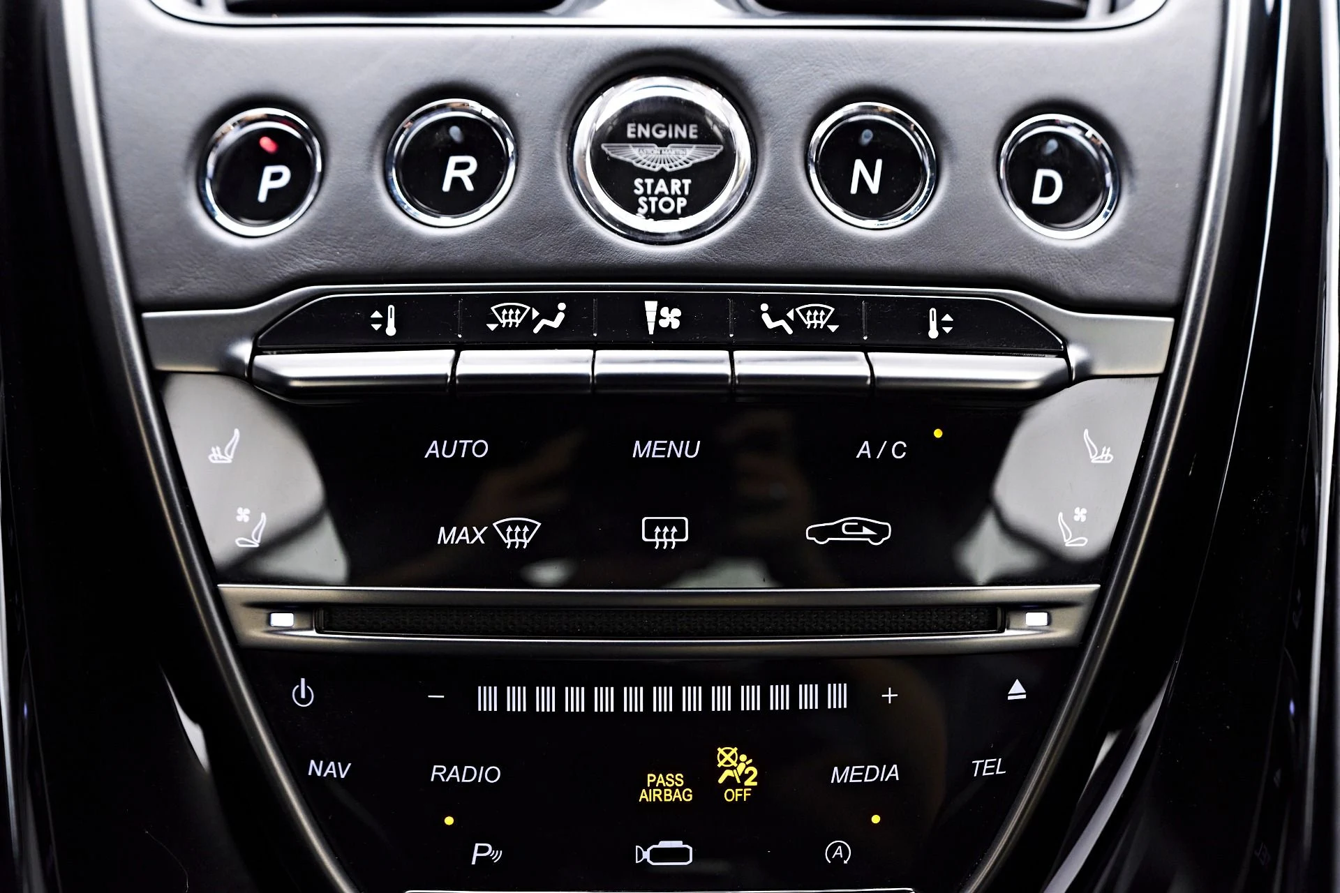 mph064_1525629202_Used_2020_Aston_Martin_DB_11_AMR_1756239430_fb7ef538cb