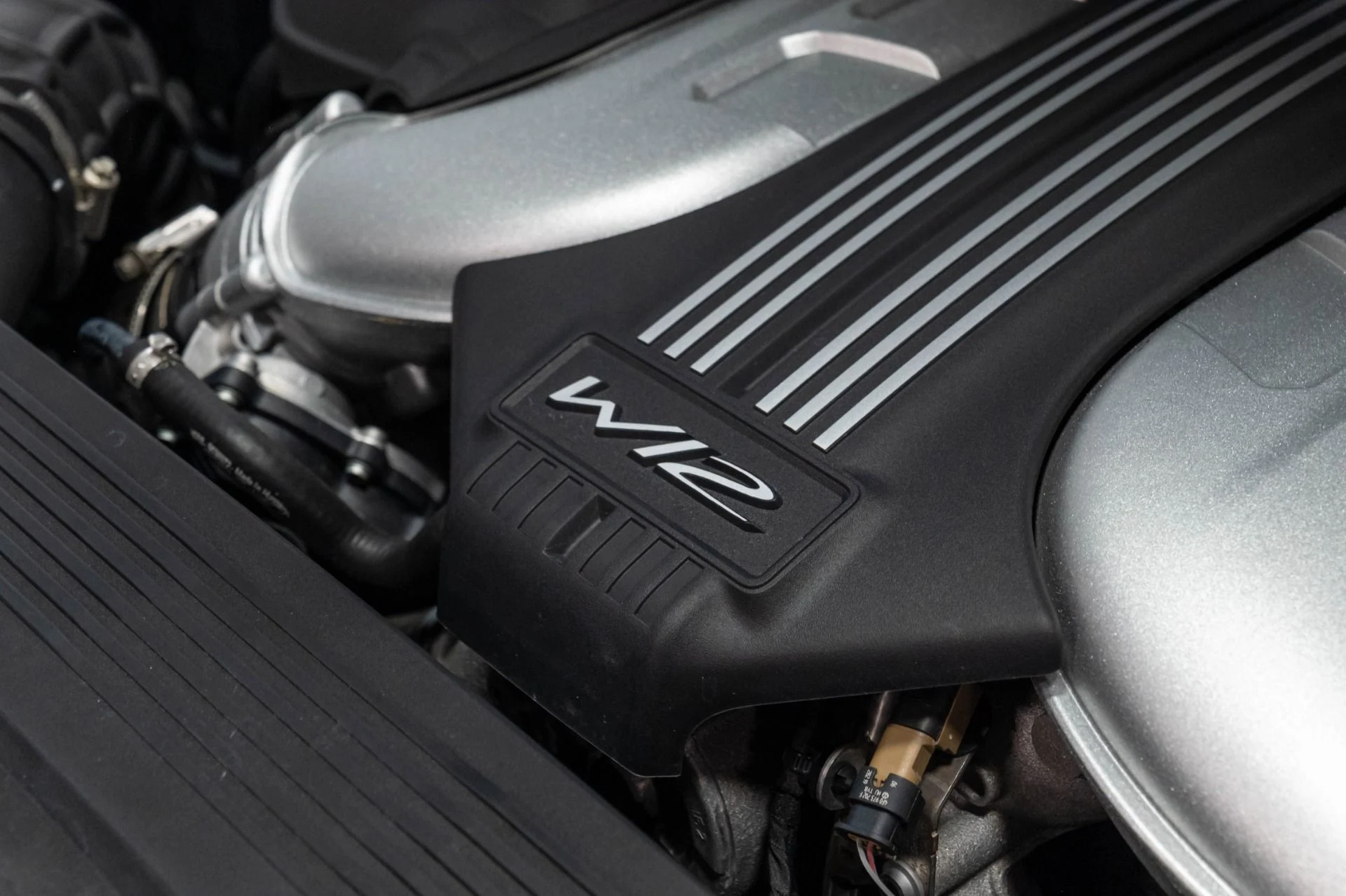 mph064_1546869627_Used_2020_Bentley_Flying_Spur_W12_1785337642_905c360a3c