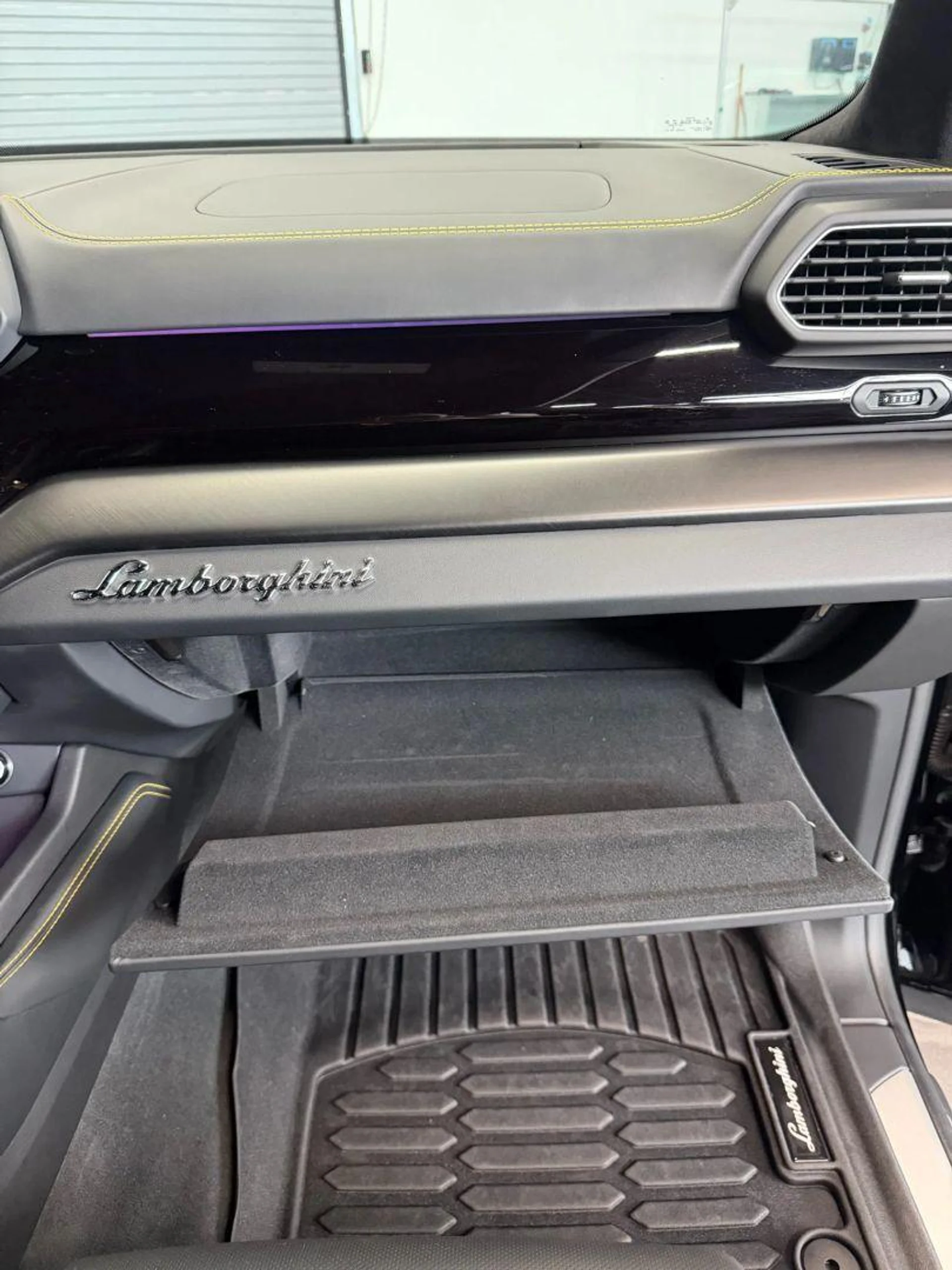 mph064_1564289246_Used_2022_Lamborghini_Urus_Sport_Utility_4_D_1784762948_60cfcc1440