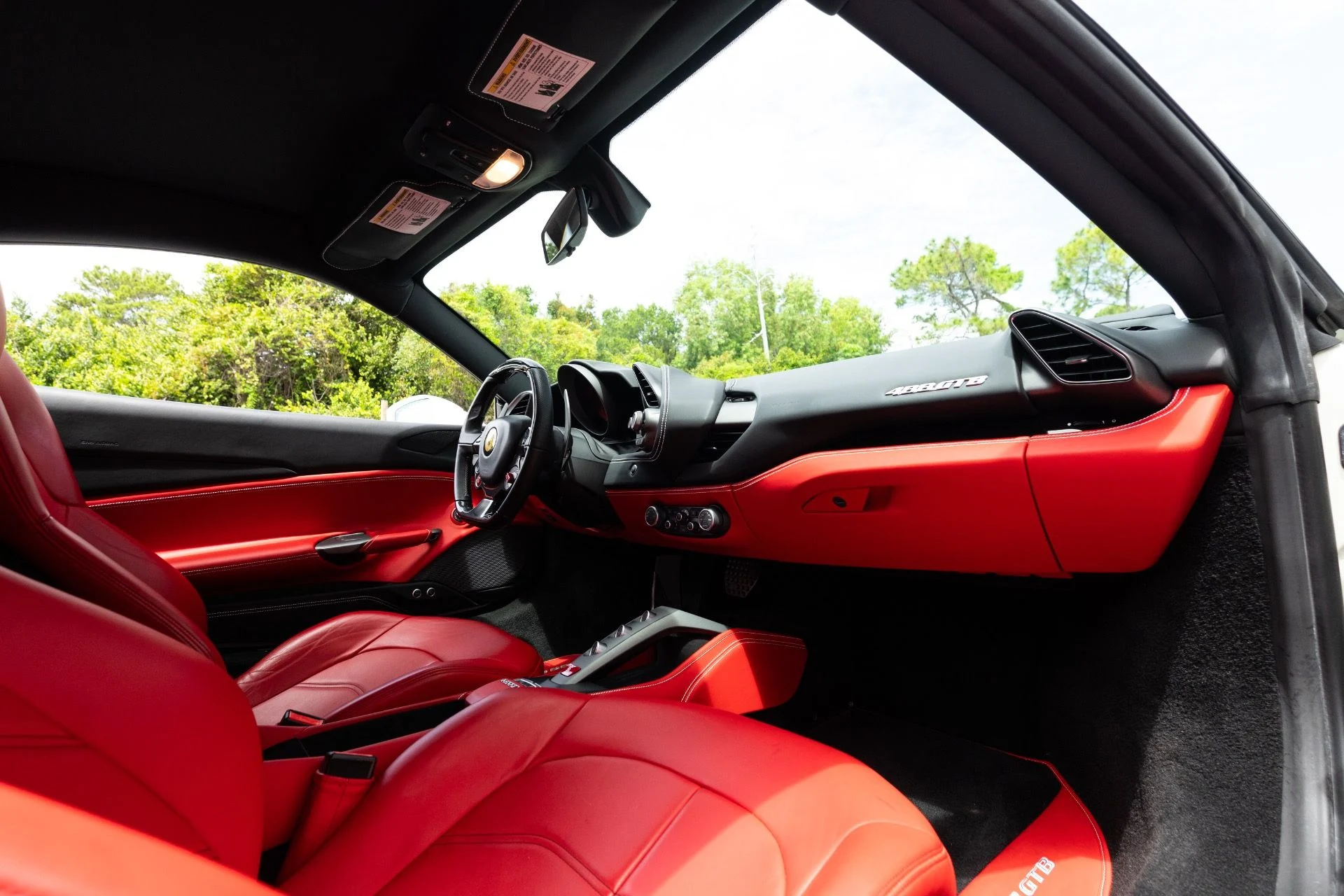 mph064_160938978_Used_2016_Ferrari_488_GTB_1777085650_8460d40ea1