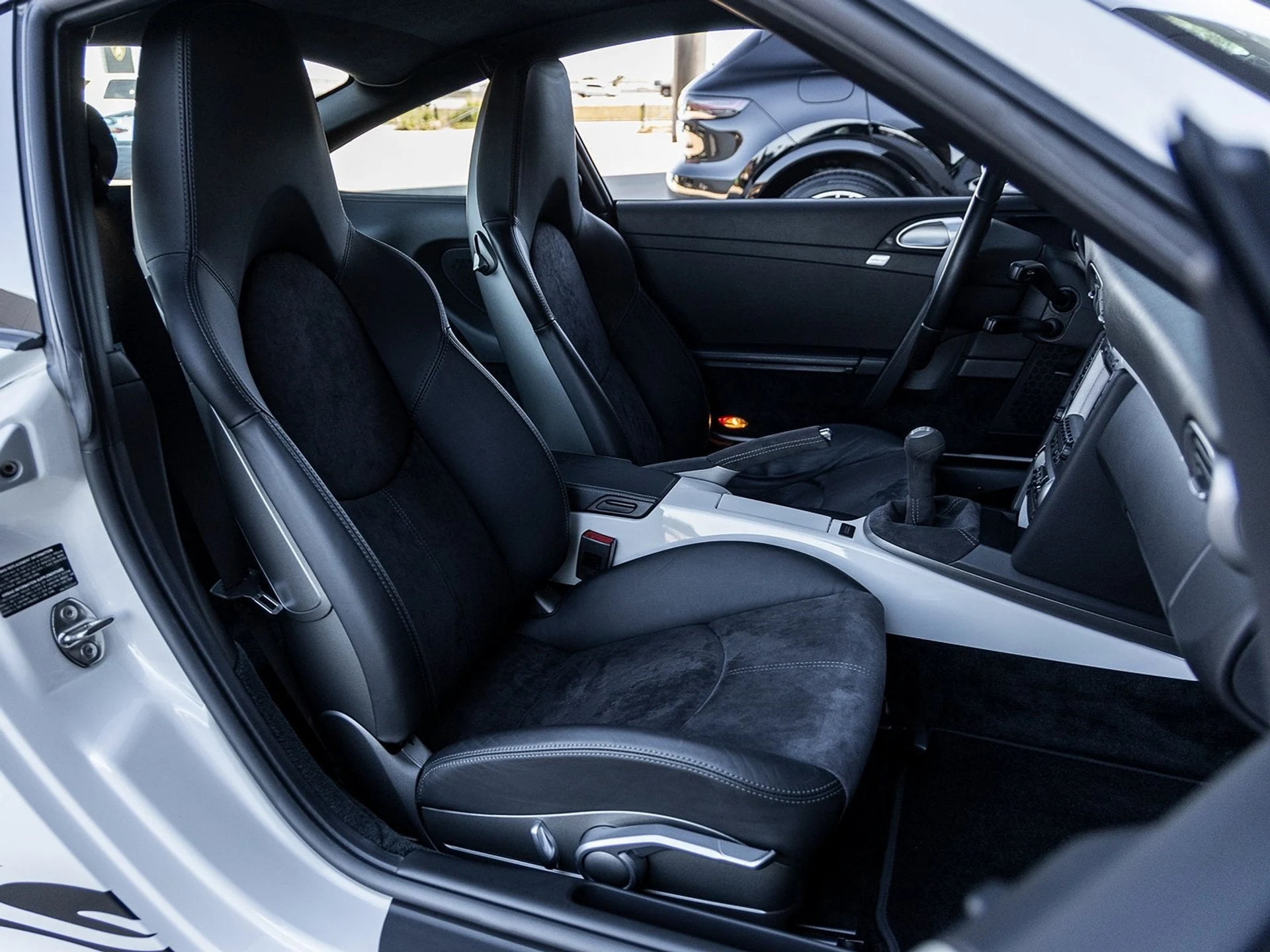 mph064_1610003193_65_9276bcc7c3