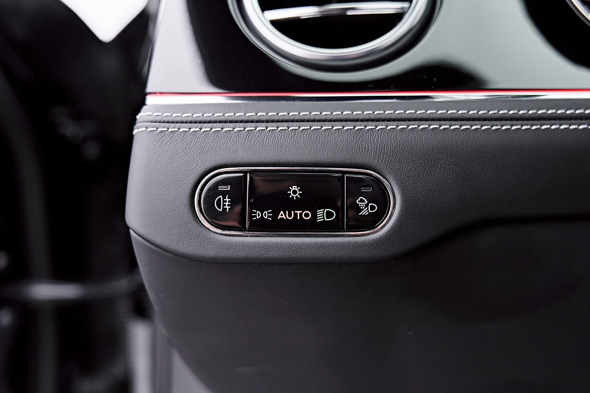 mph064_1617250900_Used_2022_Bentley_Flying_Spur_V8_1788486098_77e1971b77