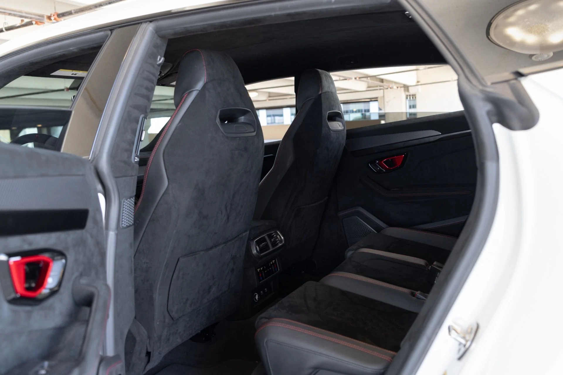 mph064_1700529874_Used_2023_Lamborghini_Urus_Performante_1778699369_89f5b51c74