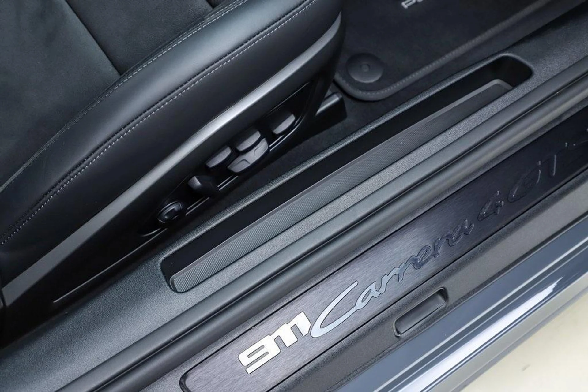 mph064_171674626_so_A8_Nwg_Ita3dj_Uo2_O_Jrzglgx3_Qk_785eef291e