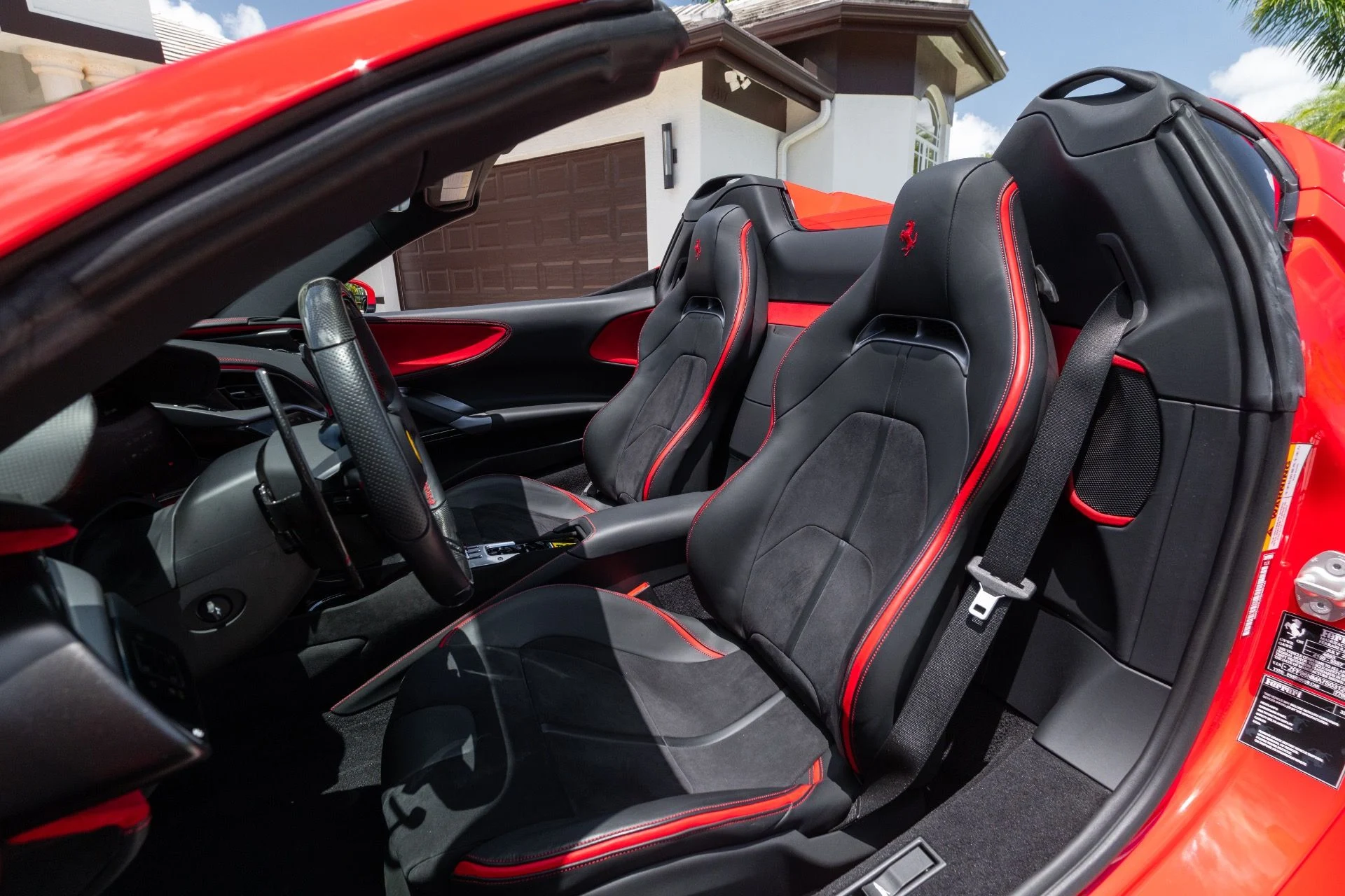 mph064_1726612418_Used_2025_Ferrari_SF_90_Spider_1779242340_4f04794548