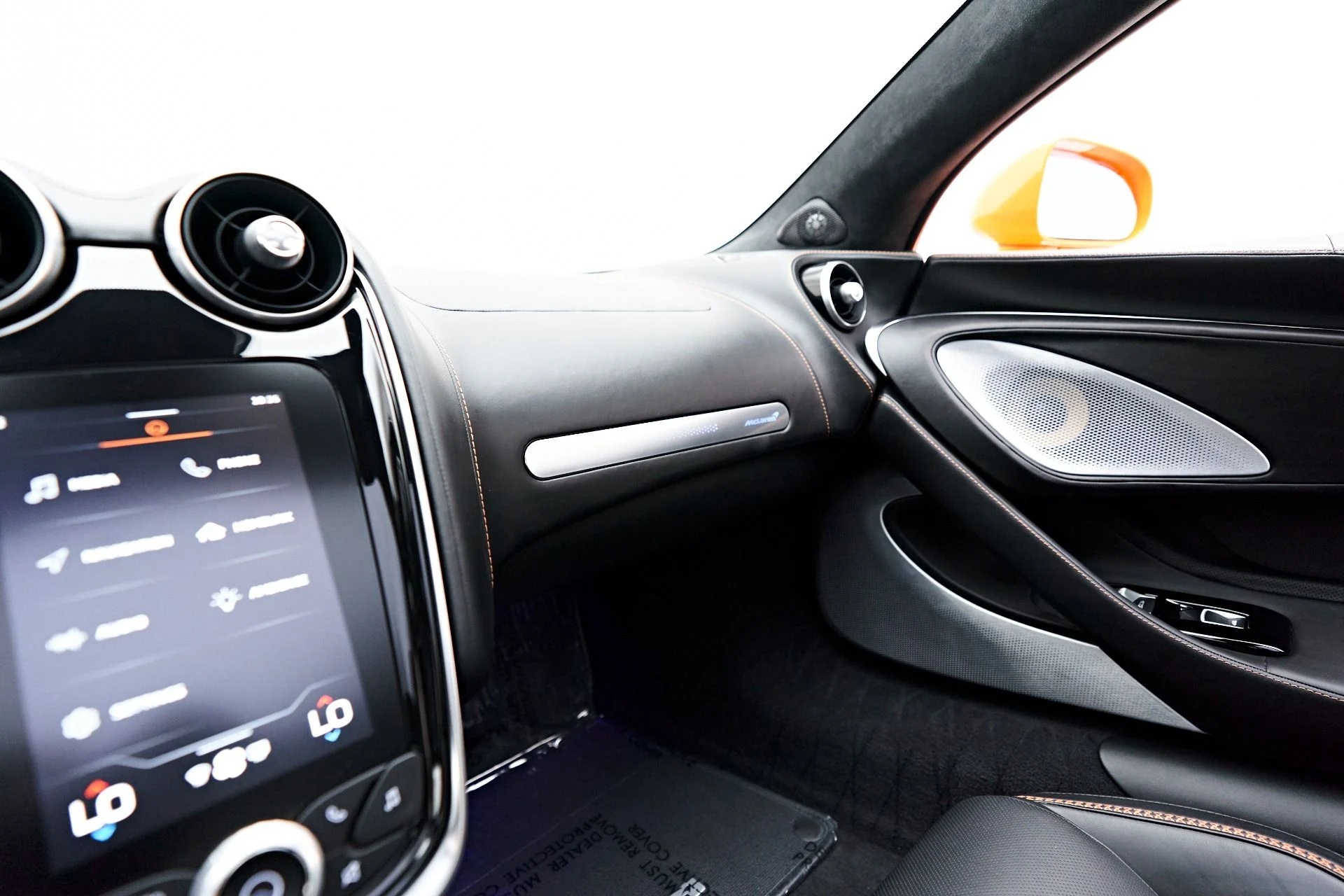 mph064_1759190246_Used_2023_Mc_Laren_GT_Base_1712094494_fbb8d84ead