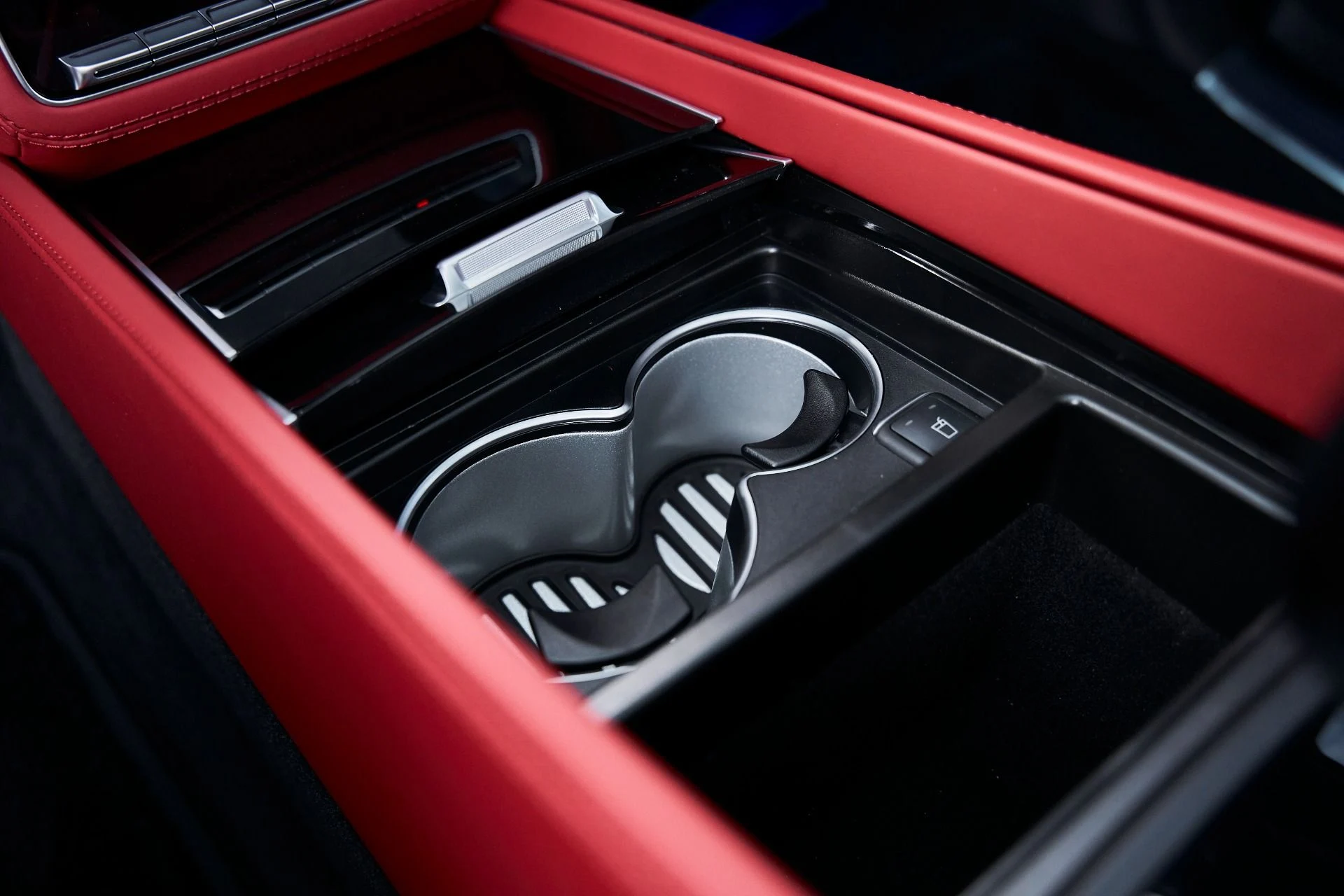 mph064_1826221375_Used_2026_Mercedes_Benz_GLS_Maybach_GLS_600_1769136394_85ed8cb66a