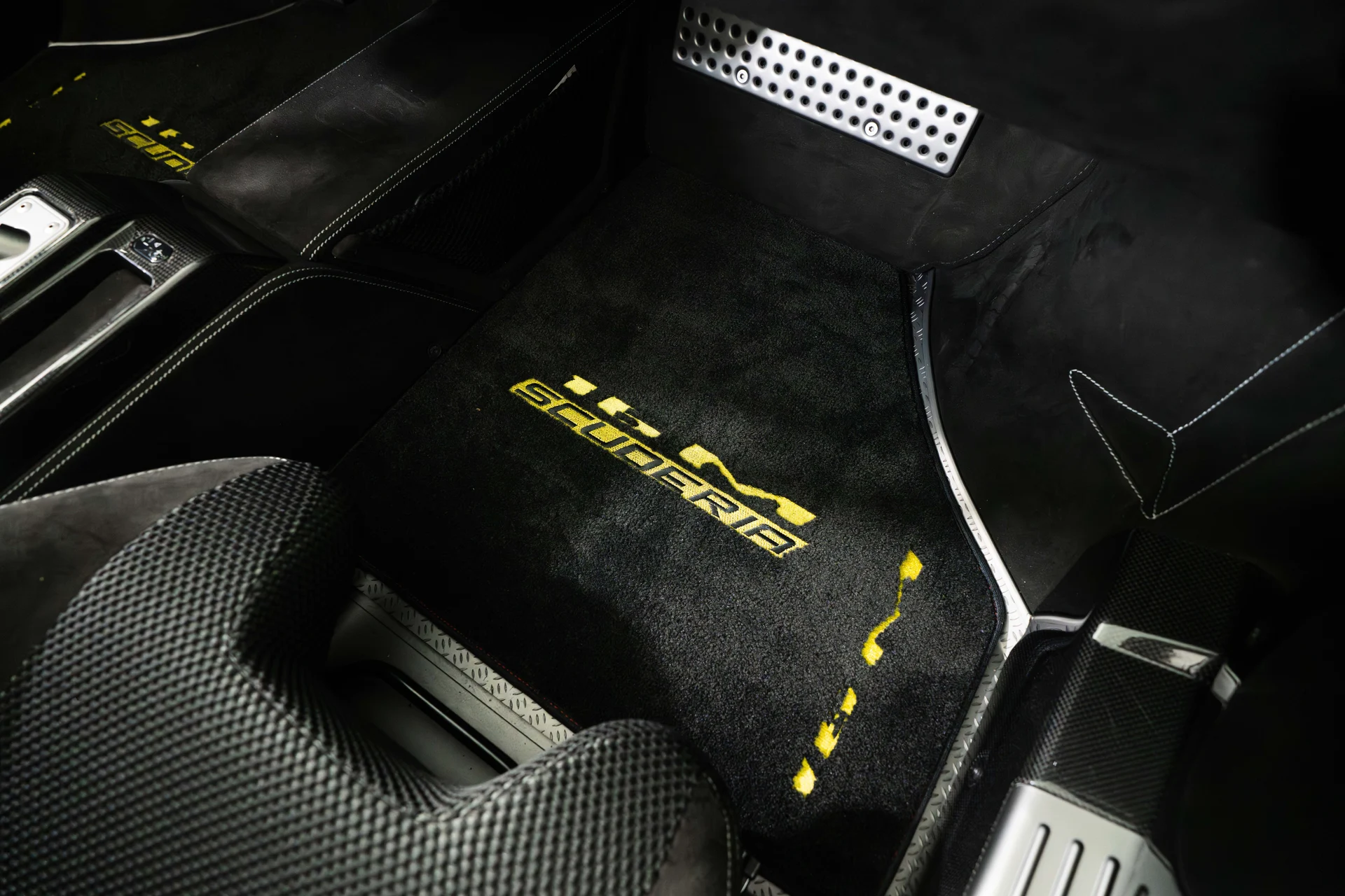 mph064_185613769_7dd9d4b2f923f4db70069ee6292a43e2_c4cf3b19d1