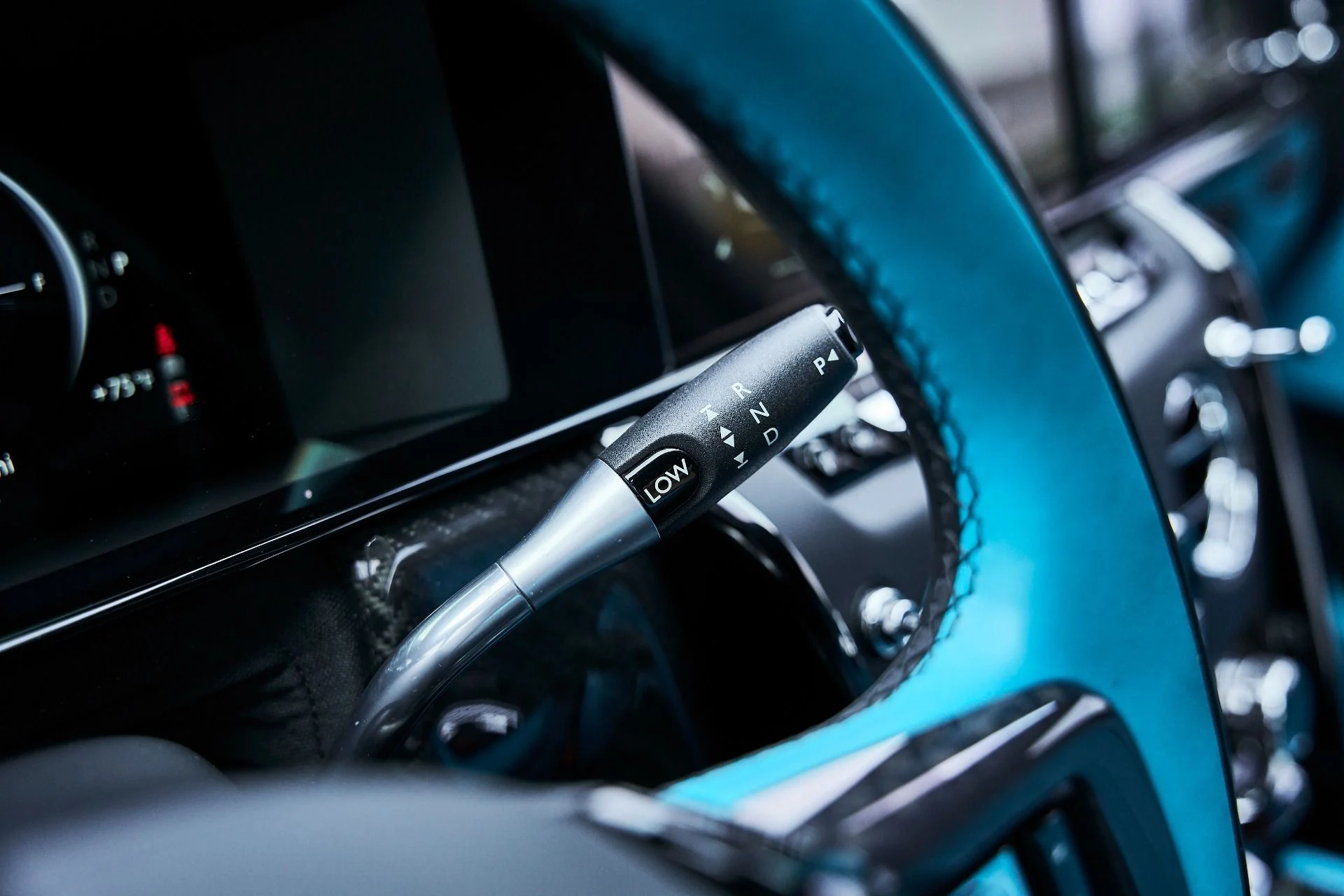 mph064_1860328687_Used_2025_Rolls_Royce_Cullinan_Black_Badge_1774912572_425680cd52