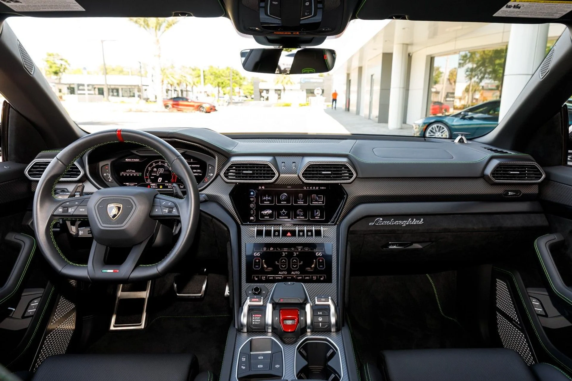 mph064_1868136778_667_p66_l_a30b3360e3