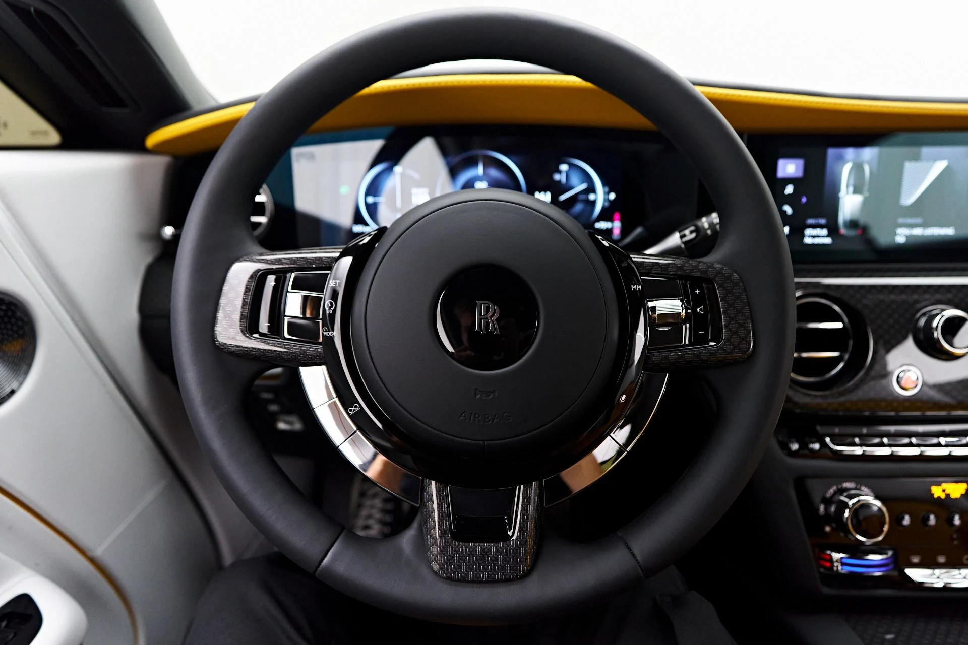 mph064_1996633993_Used_2025_Rolls_Royce_Spectre_Base_1753213338_f5949d6d55