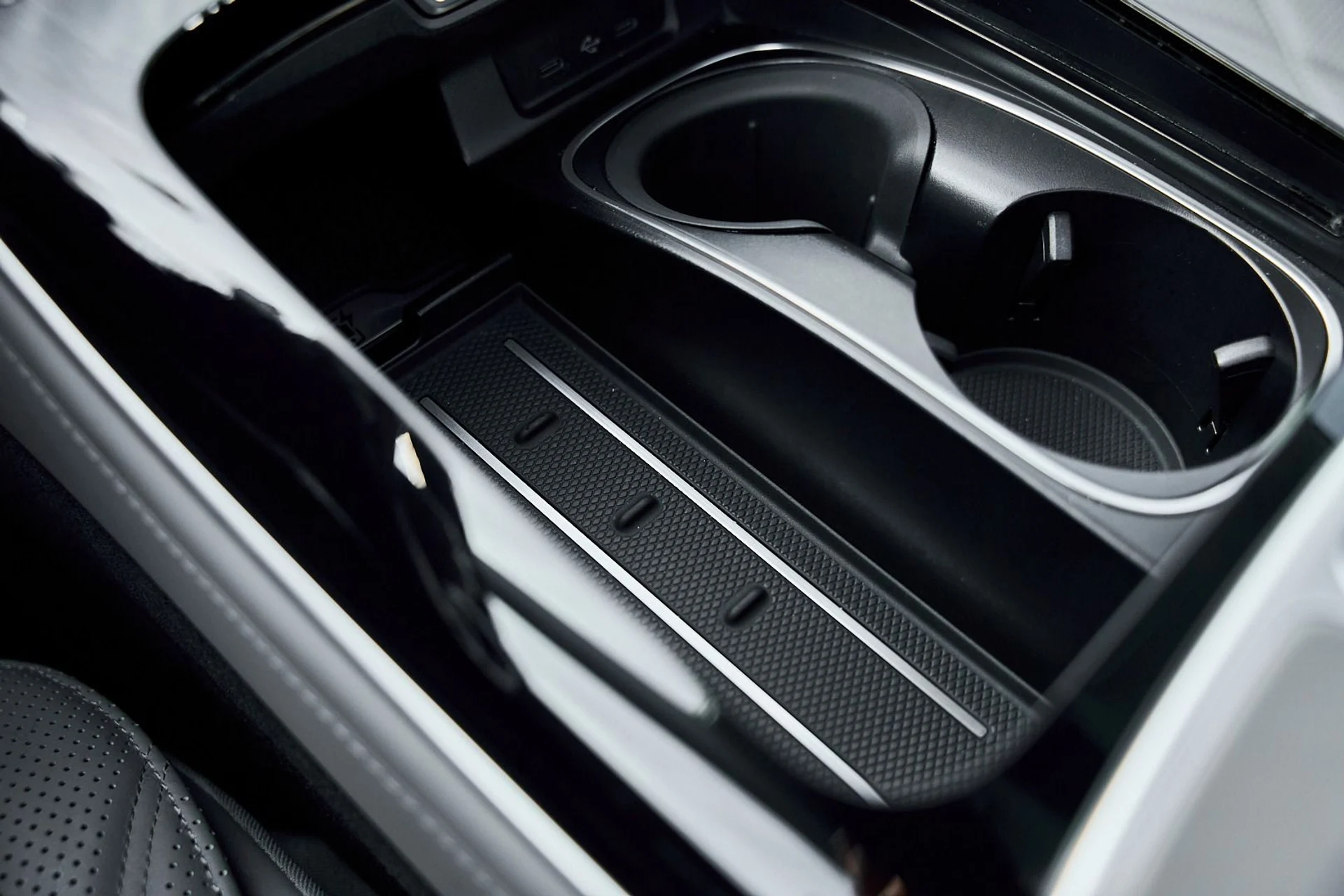 mph064_1996830266_Used_2021_Mercedes_Benz_S_Class_Maybach_S_580_1771643121_714164e7cd