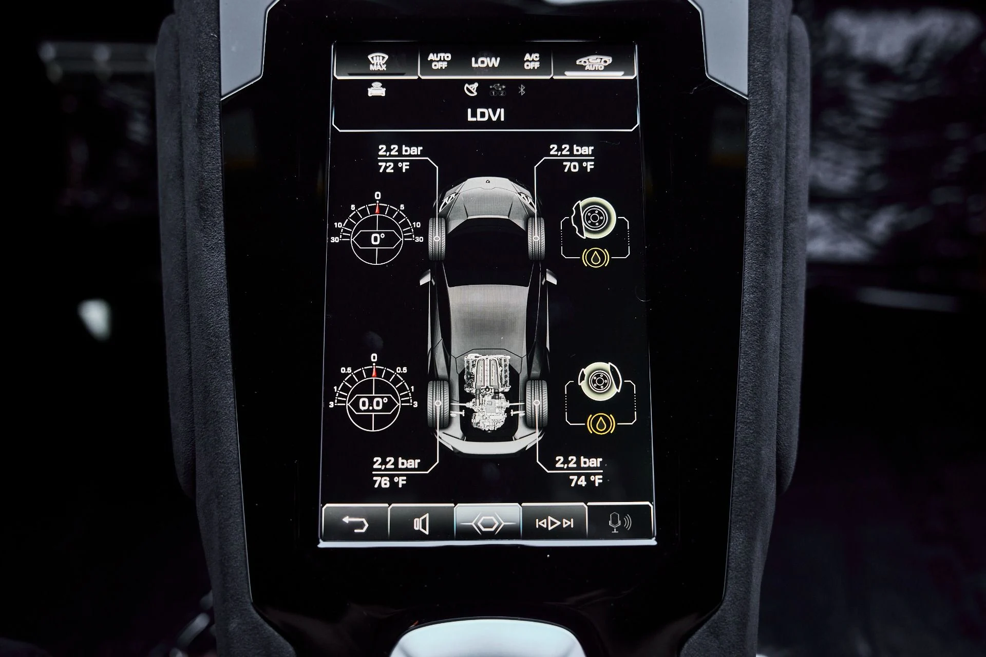 mph064_2051186548_Used_2023_Lamborghini_Huracan_Tecnica_Base_1777011715_60ebc0ae0e