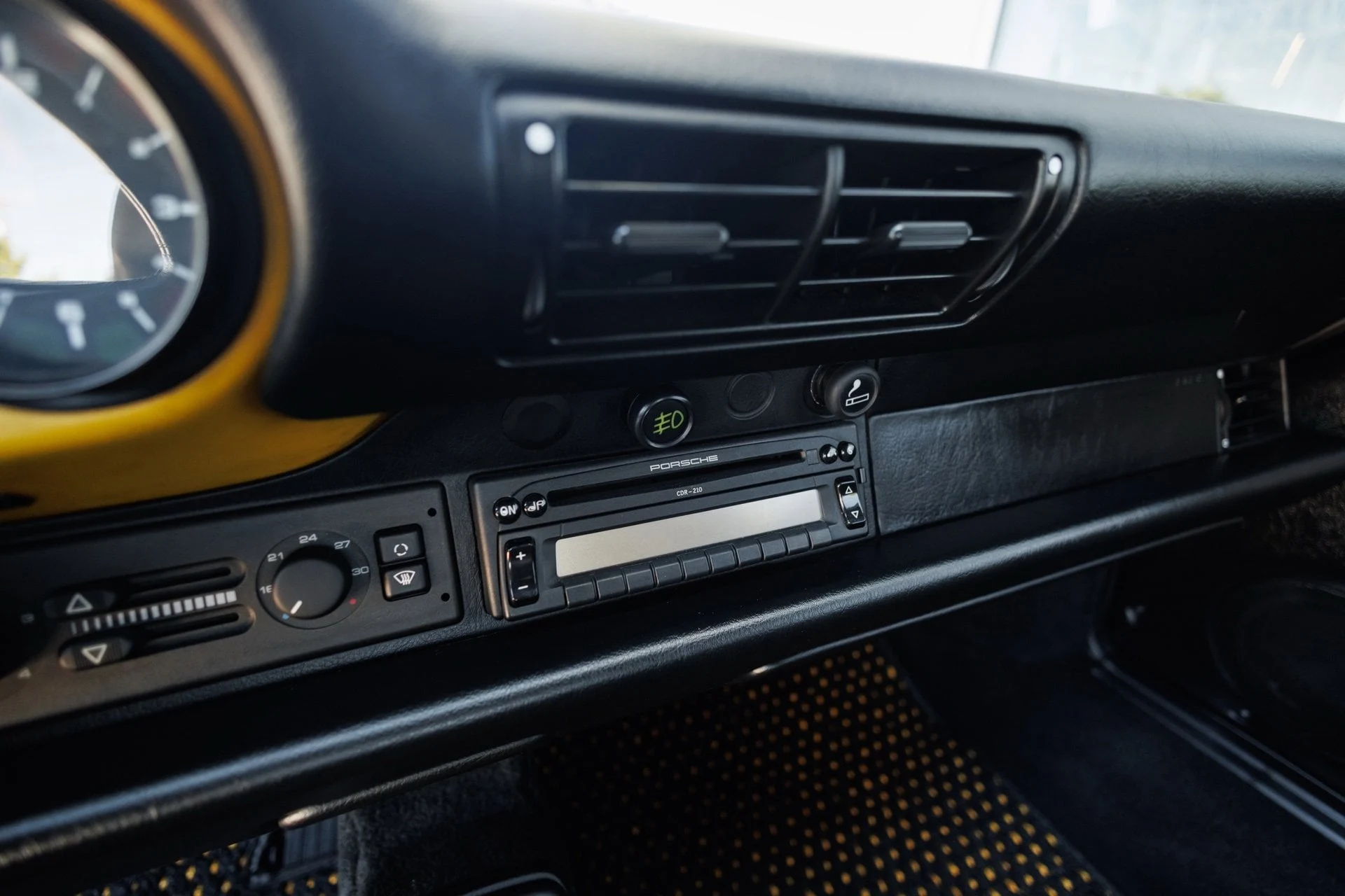 mph064_2055246887_818bcb82f9db7888c6d4ec8b7a671e7bx_fc397d6777