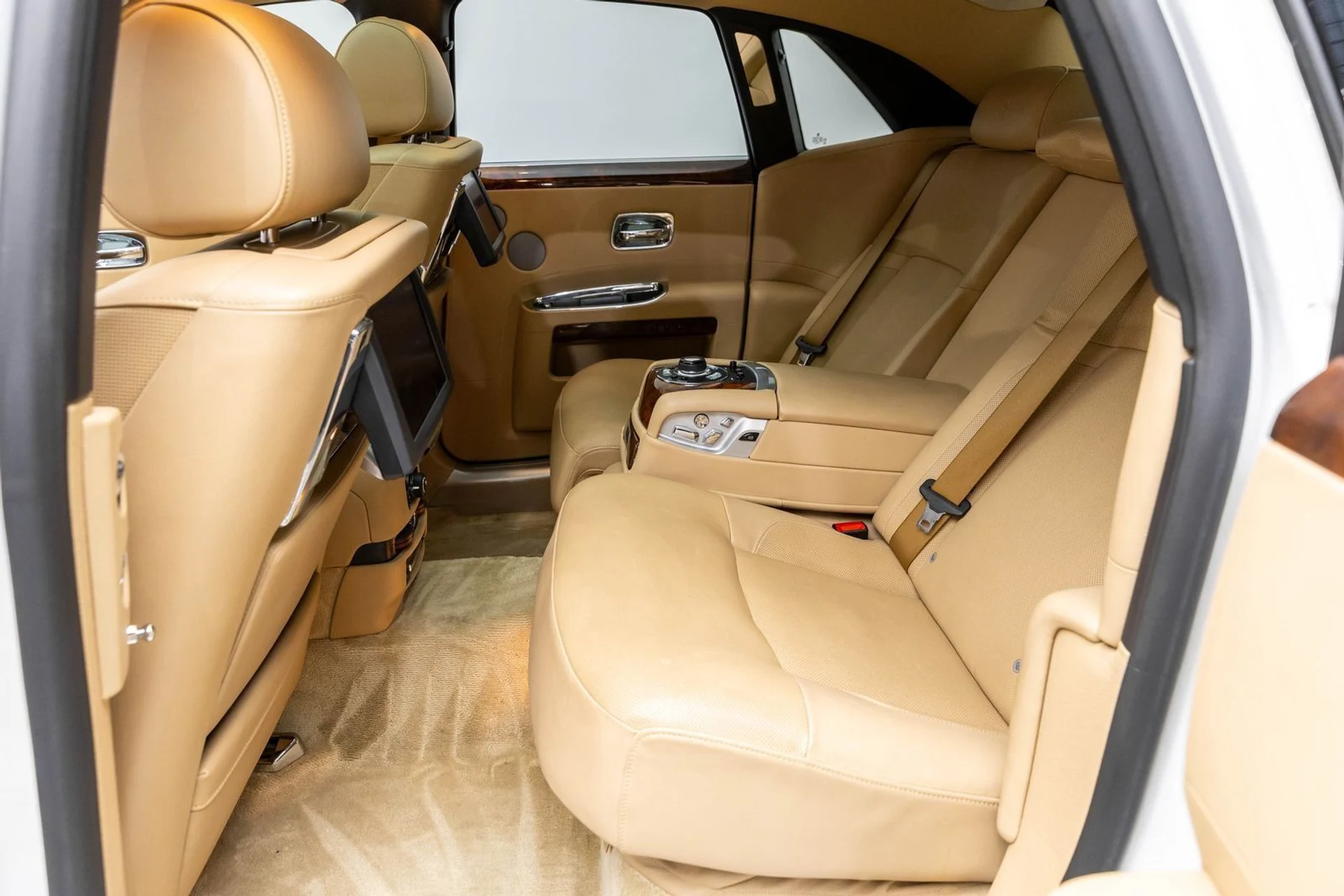 mph064_2093480143_65_dce01e2711