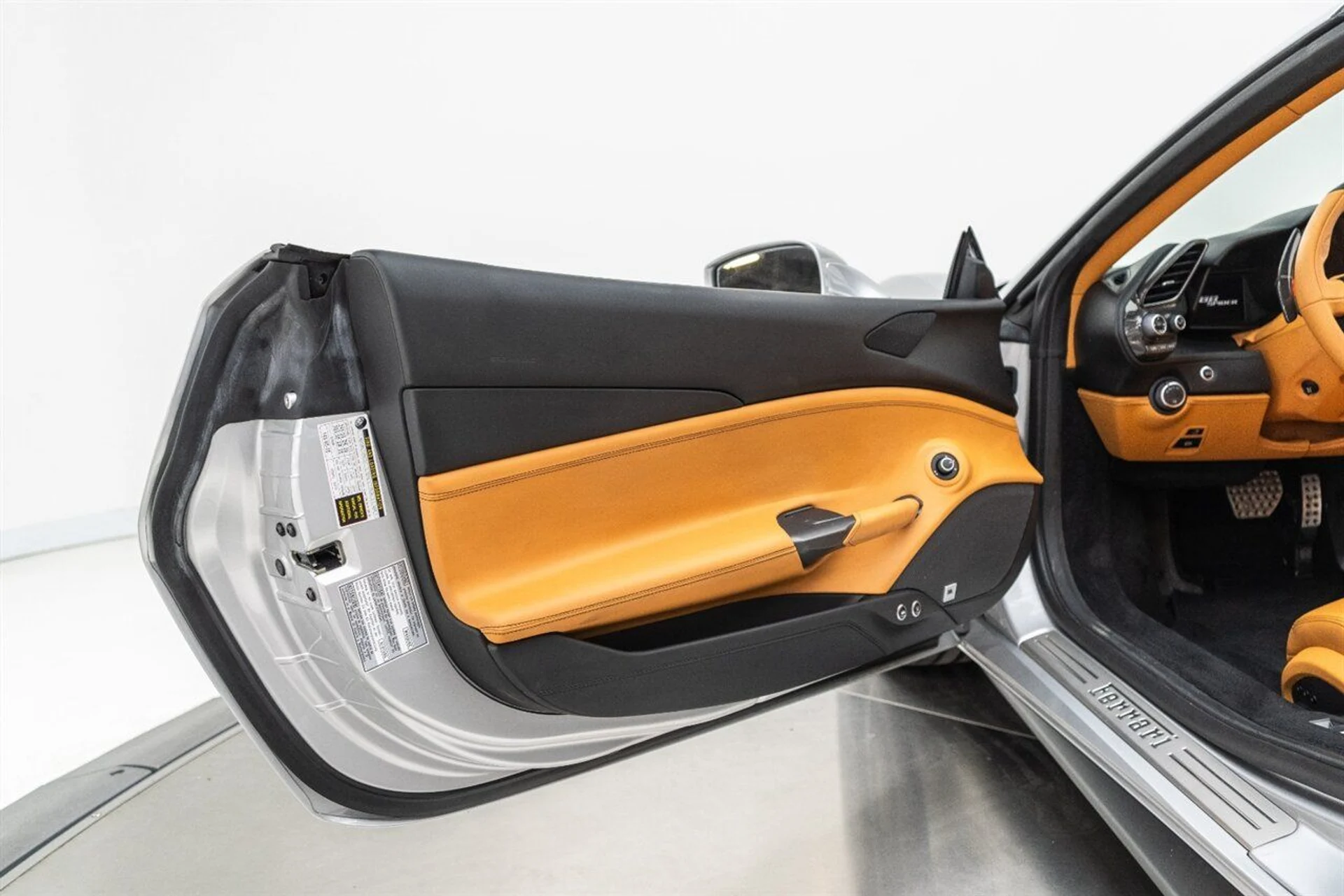 mph064_2104703569_e21b014f84_1280_51029213f7