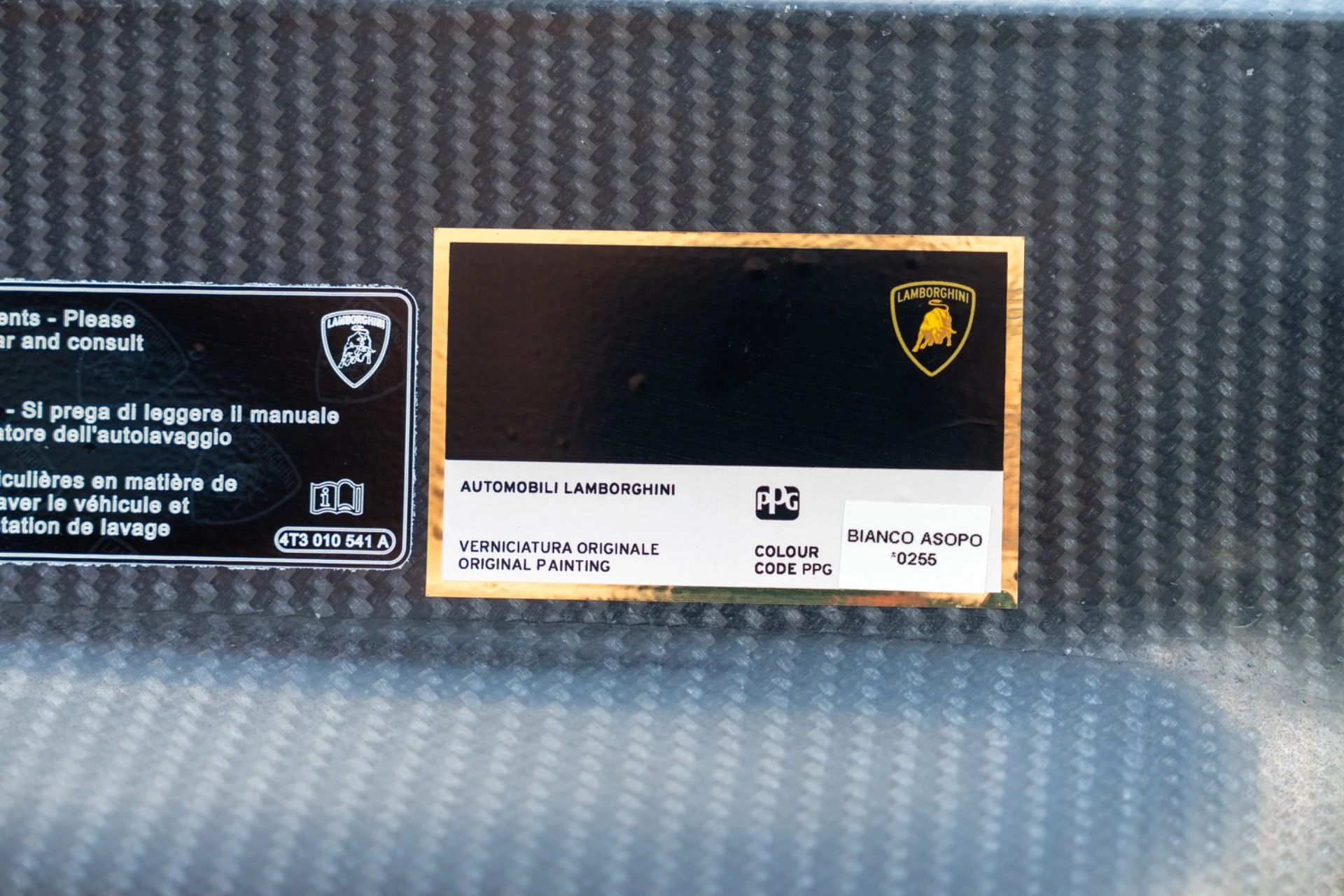 mph064_2193621594_Used_2021_Lamborghini_Huracan_STO_1787070224_23e7192bf8