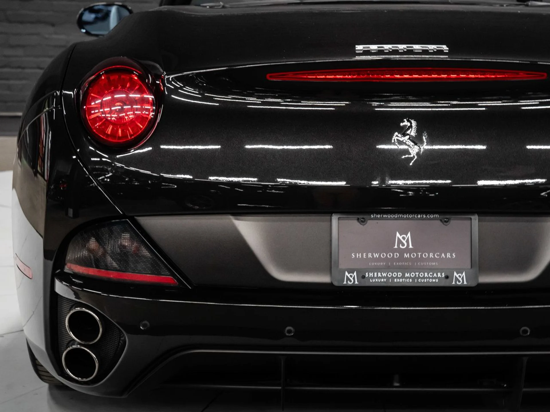 mph064_2223837650_ferrari_california_2011_ac31825d3e