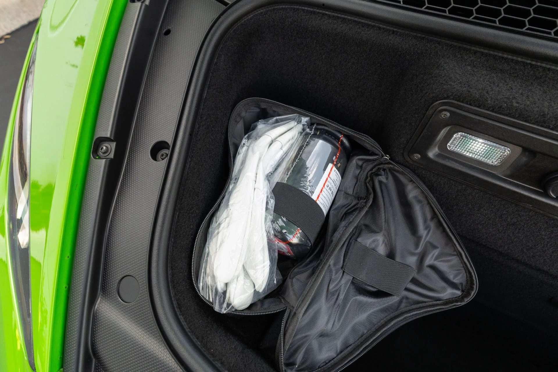 mph064_2250532436_Used_2020_Lamborghini_Huracan_EVO_1770872075_5f77350d2b