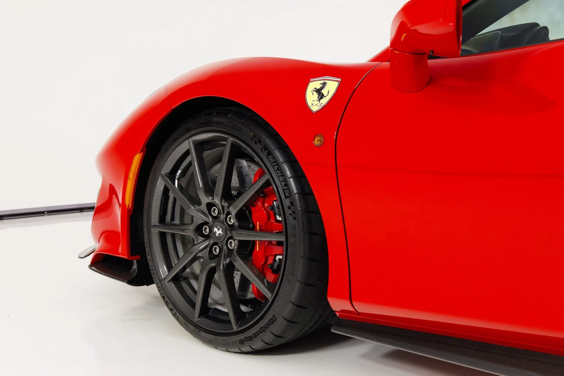 mph064_2303285308_Used_2019_Ferrari_488_Pista_1772733819_638adcd041