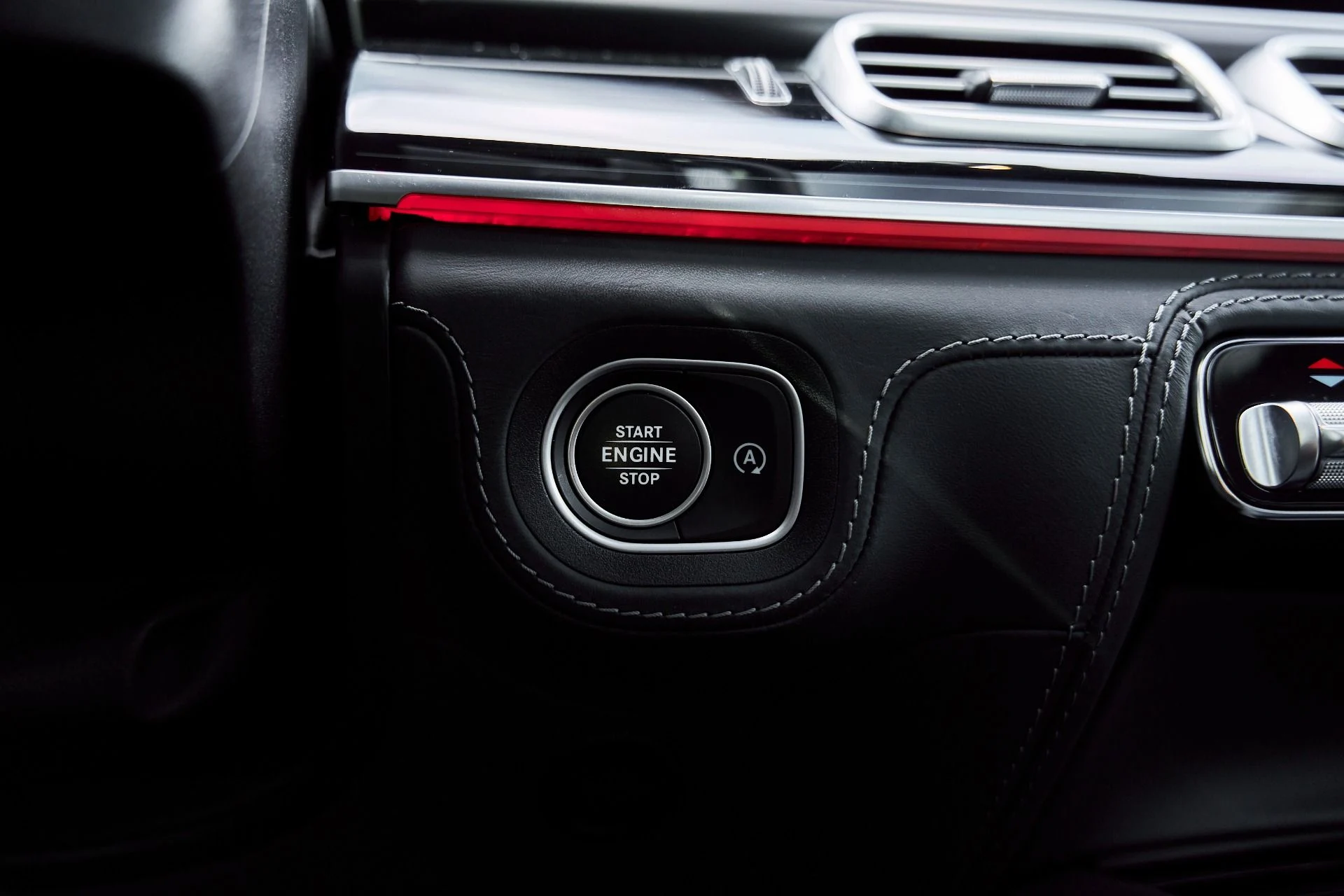 mph064_2325859034_Used_2021_Mercedes_Benz_GLS_Maybach_GLS_600_1768358426_353f127a36