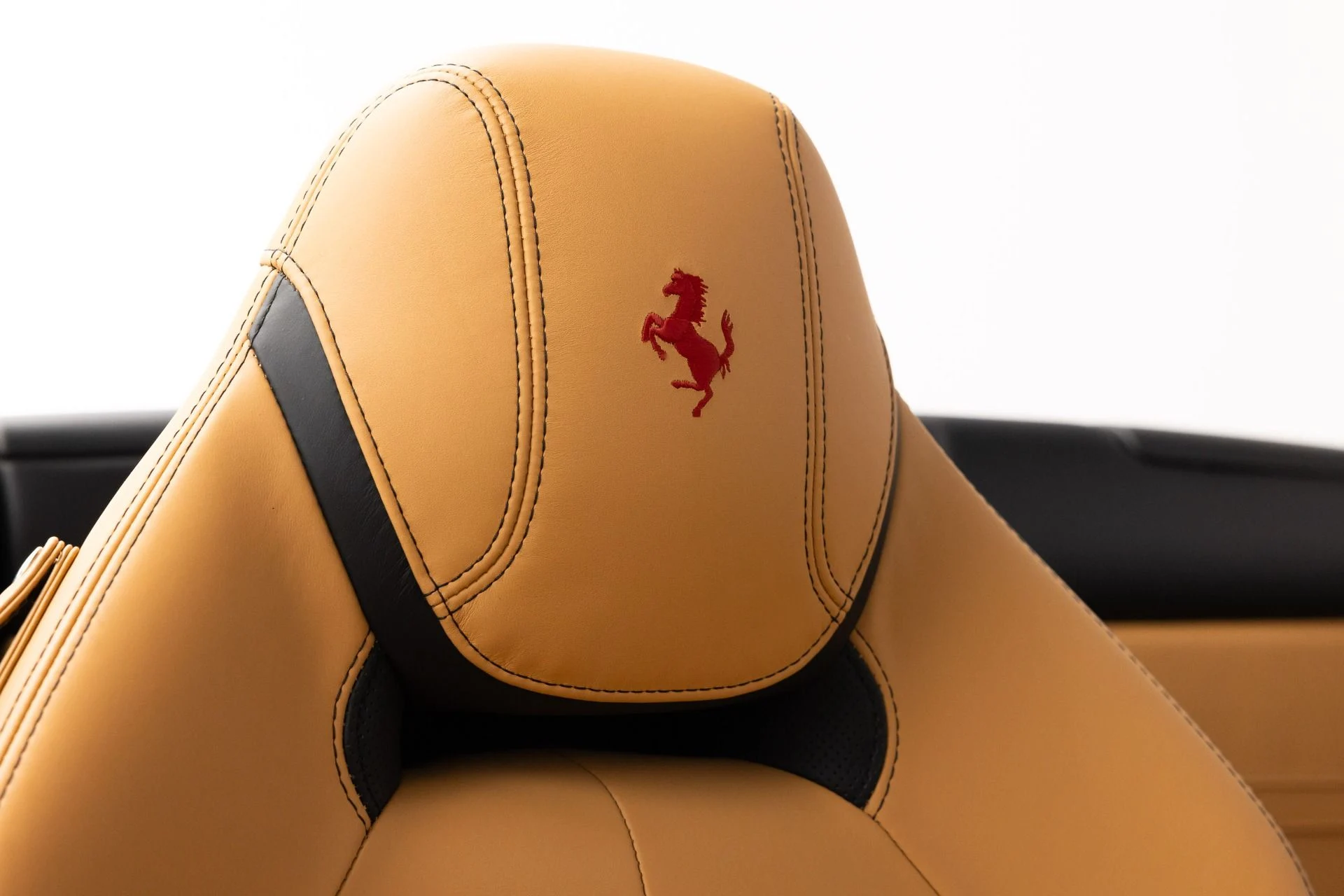 mph064_2334399407_Used_2017_Ferrari_California_T_1784583649_74fbd338d5