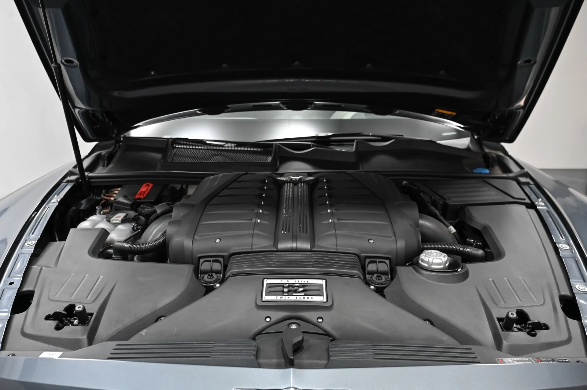 mph064_235652797_Used_2018_Bentley_Bentayga_Mulliner_1757711699_c8b9eb2995
