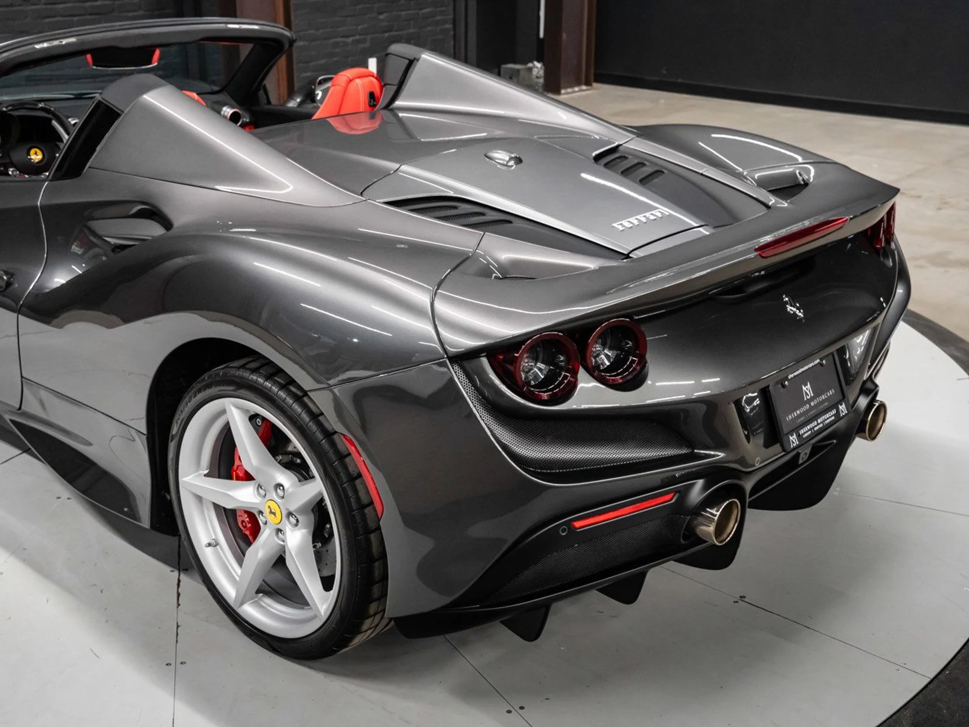 mph064_2363885472_ferrari_f8_spider_2021_5d6df4d3e1