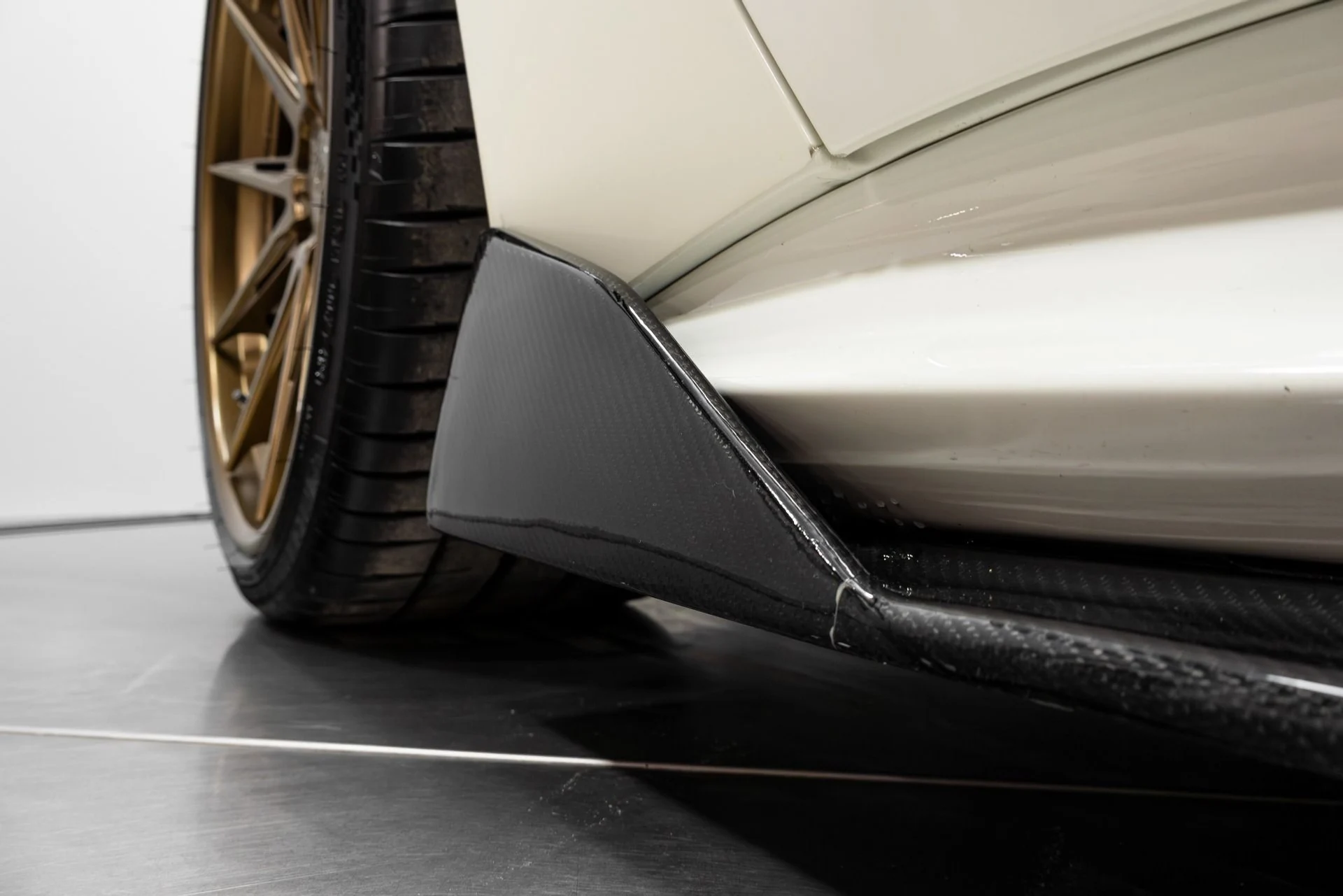 mph064_2373048230_Used_2014_Ferrari_F12_Berlinetta_1768579658_3946ac0957