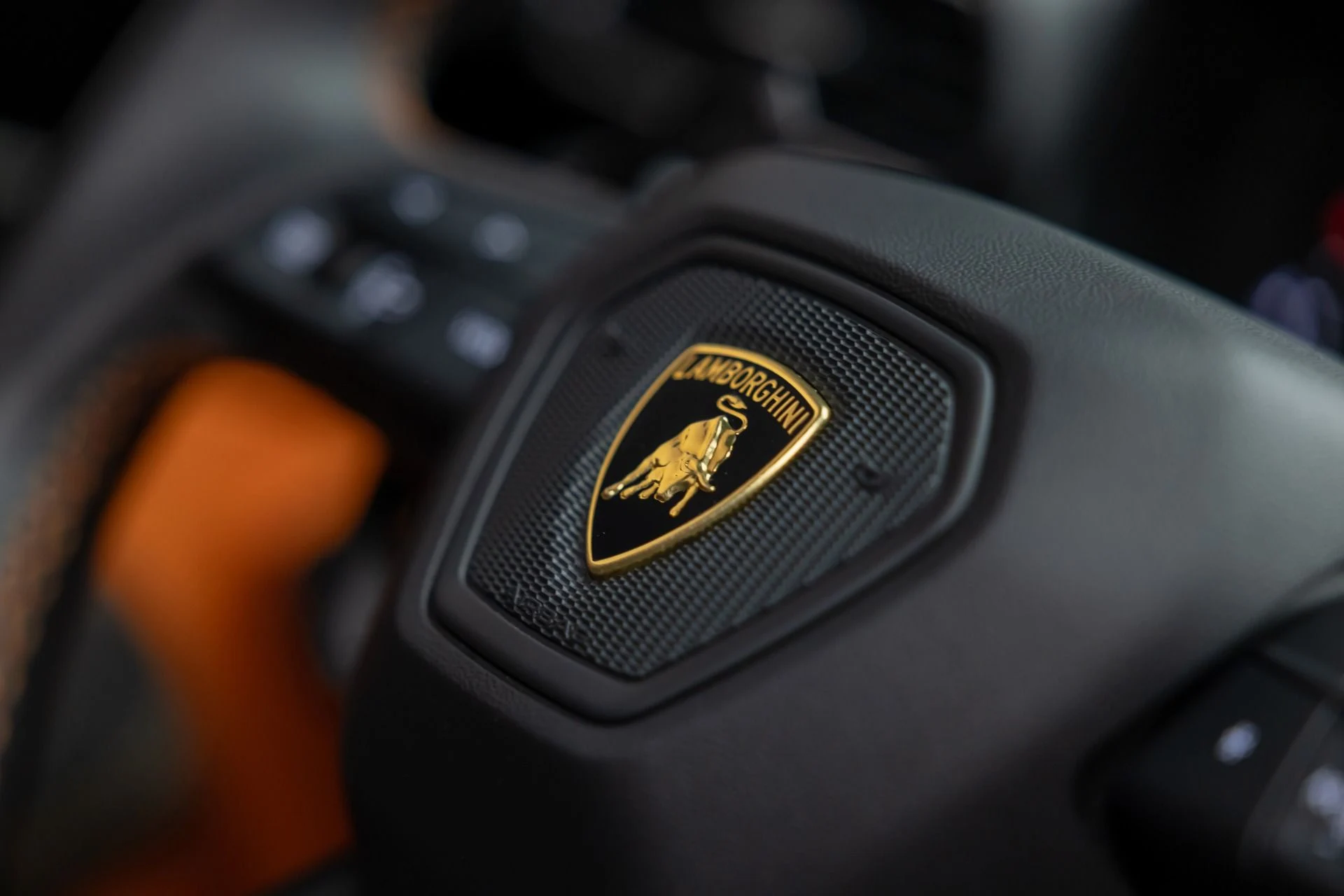 mph064_2390274895_Used_2024_Lamborghini_Urus_S_1766449487_cc9e7aa00f