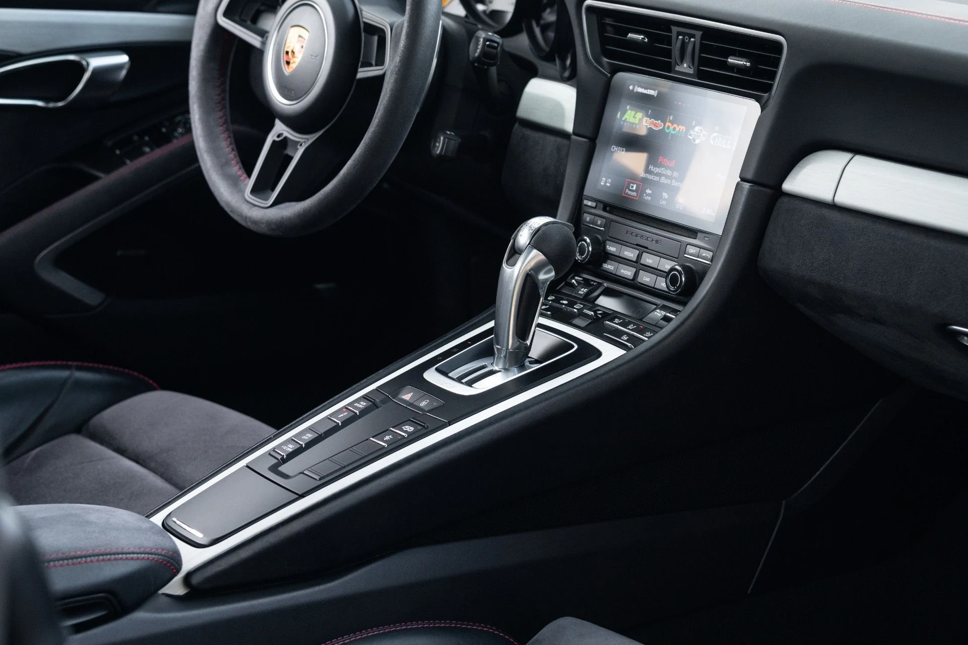 mph064_2434619836_Used_2018_Porsche_911_GT_3_1780452373_864fecd948