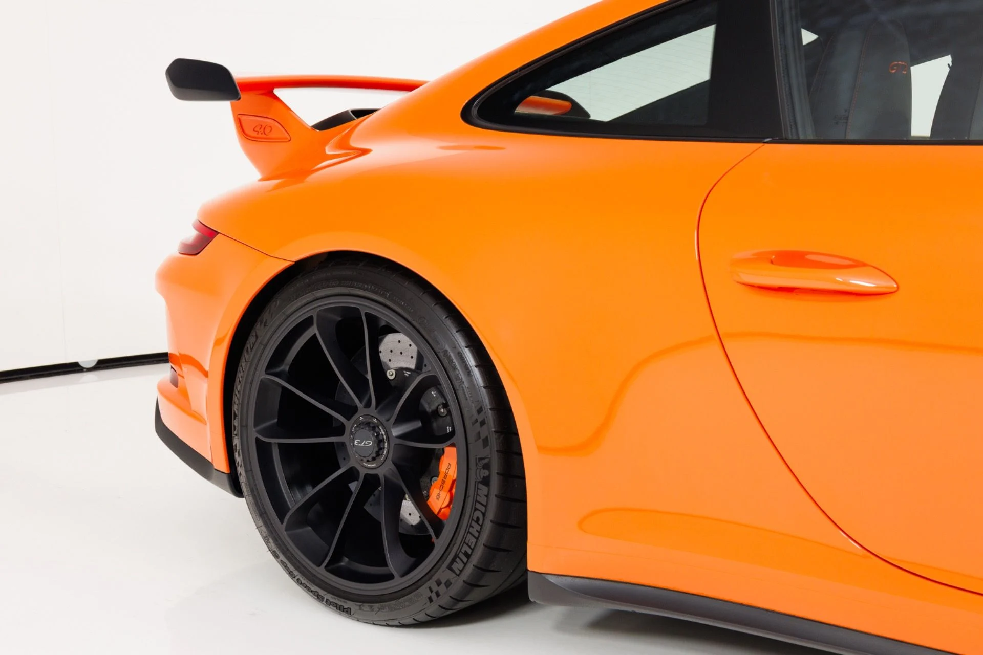 mph064_2447532508_Used_2018_Porsche_911_GT_3_1785880197_4199bdf81f