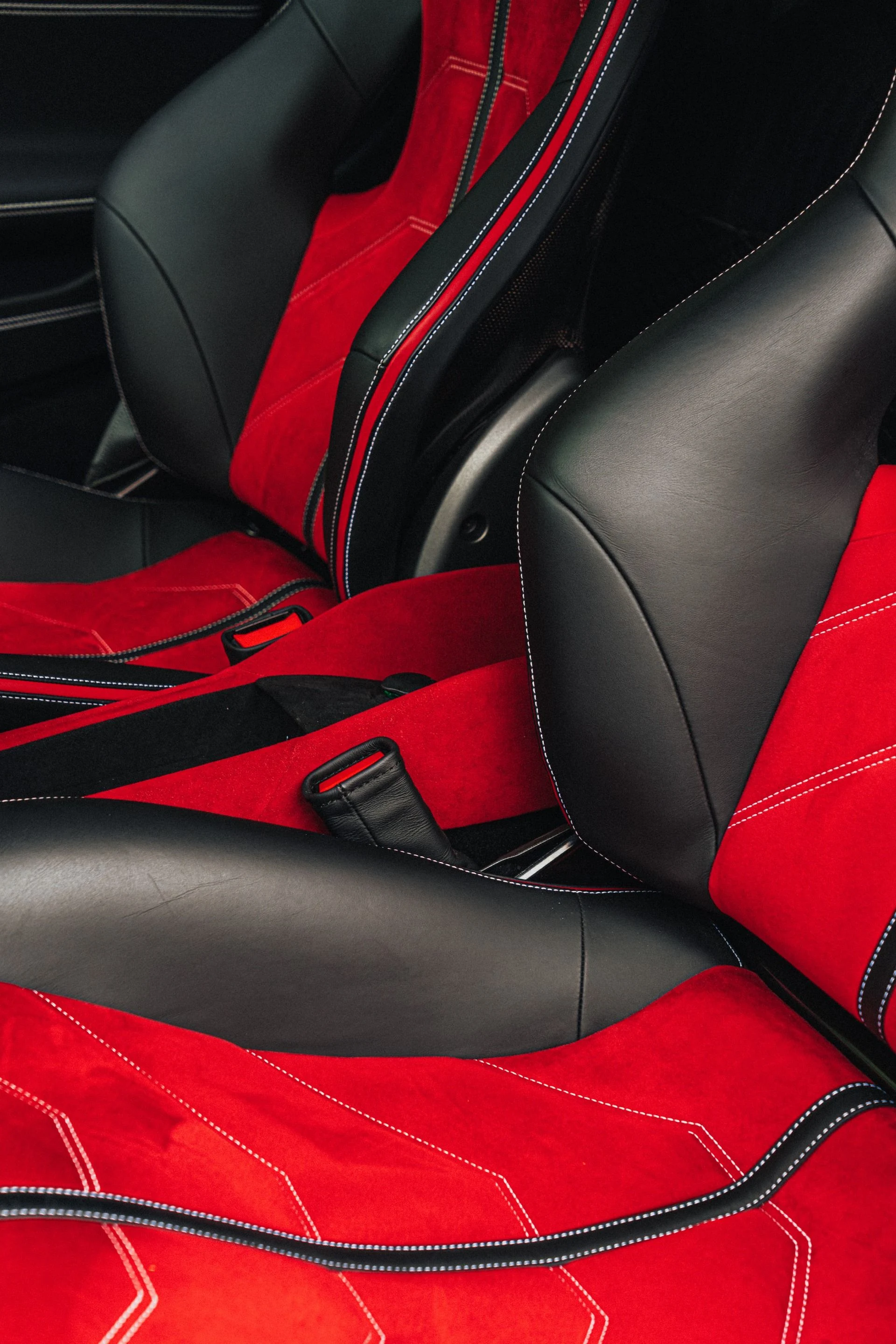 mph064_2476682168_12497_p65_l_c551bedee1