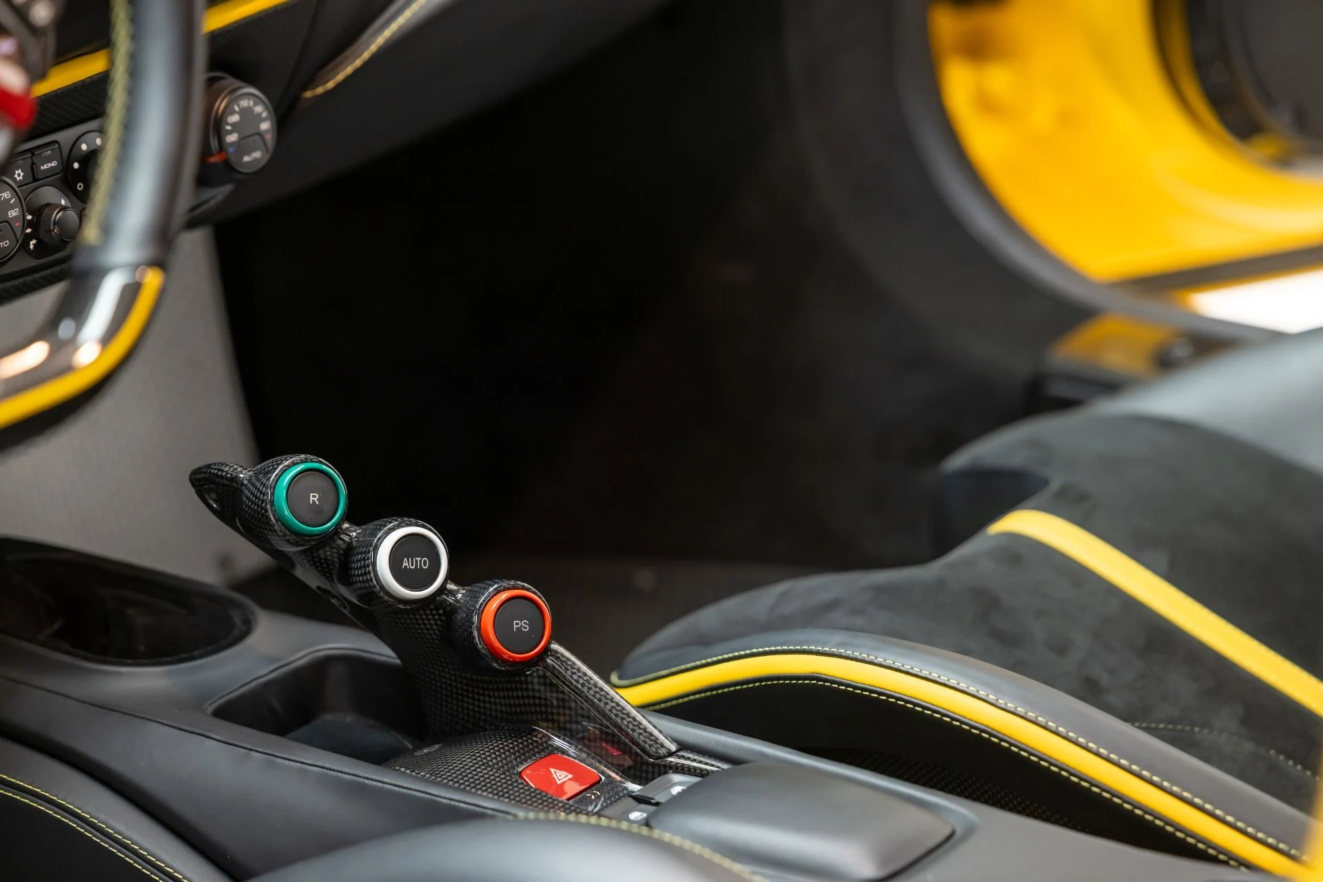 mph064_2486861861_13163_p65_l_67823b07b2